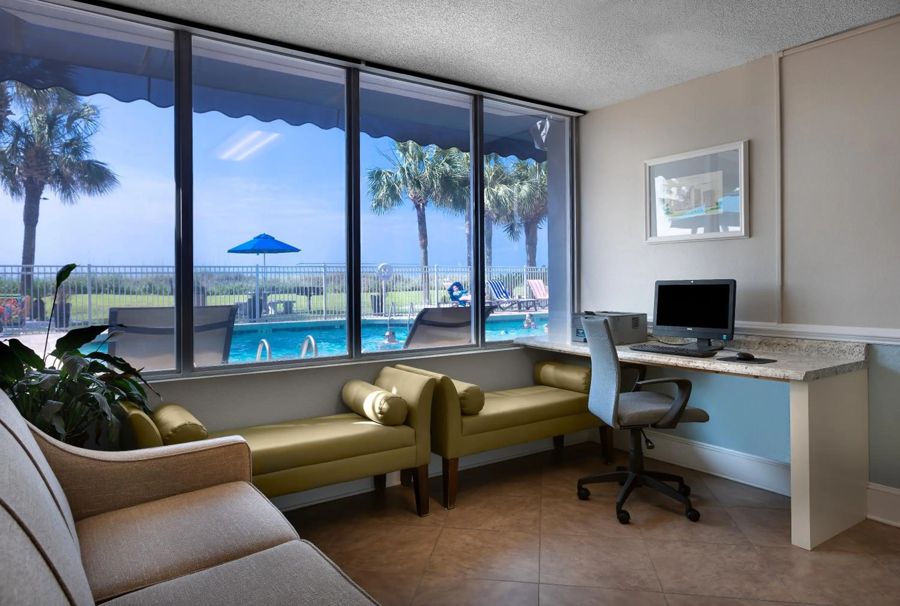 Business facilities in Maritime Beach Club