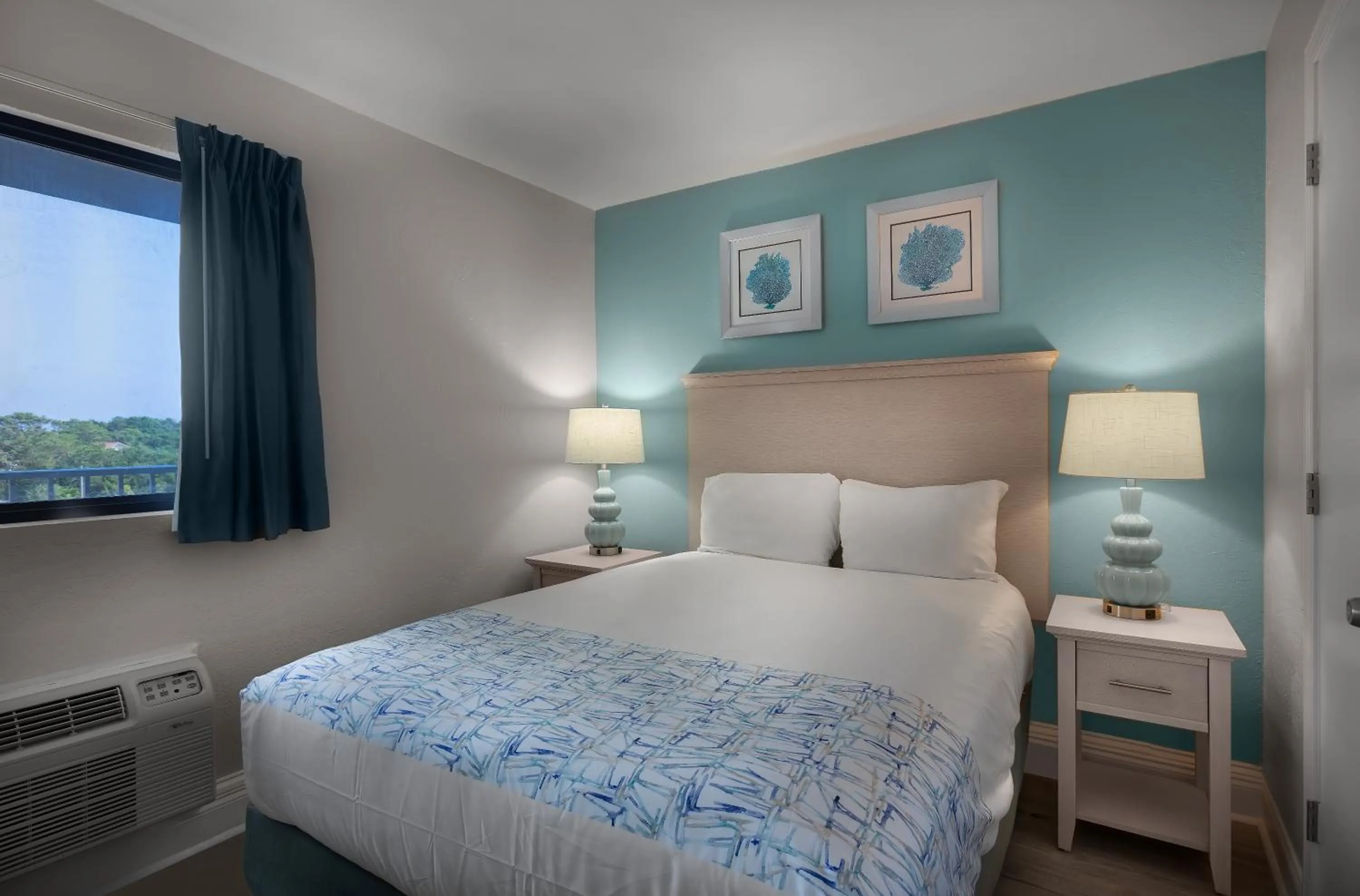 Bedroom, Bed in Maritime Beach Club