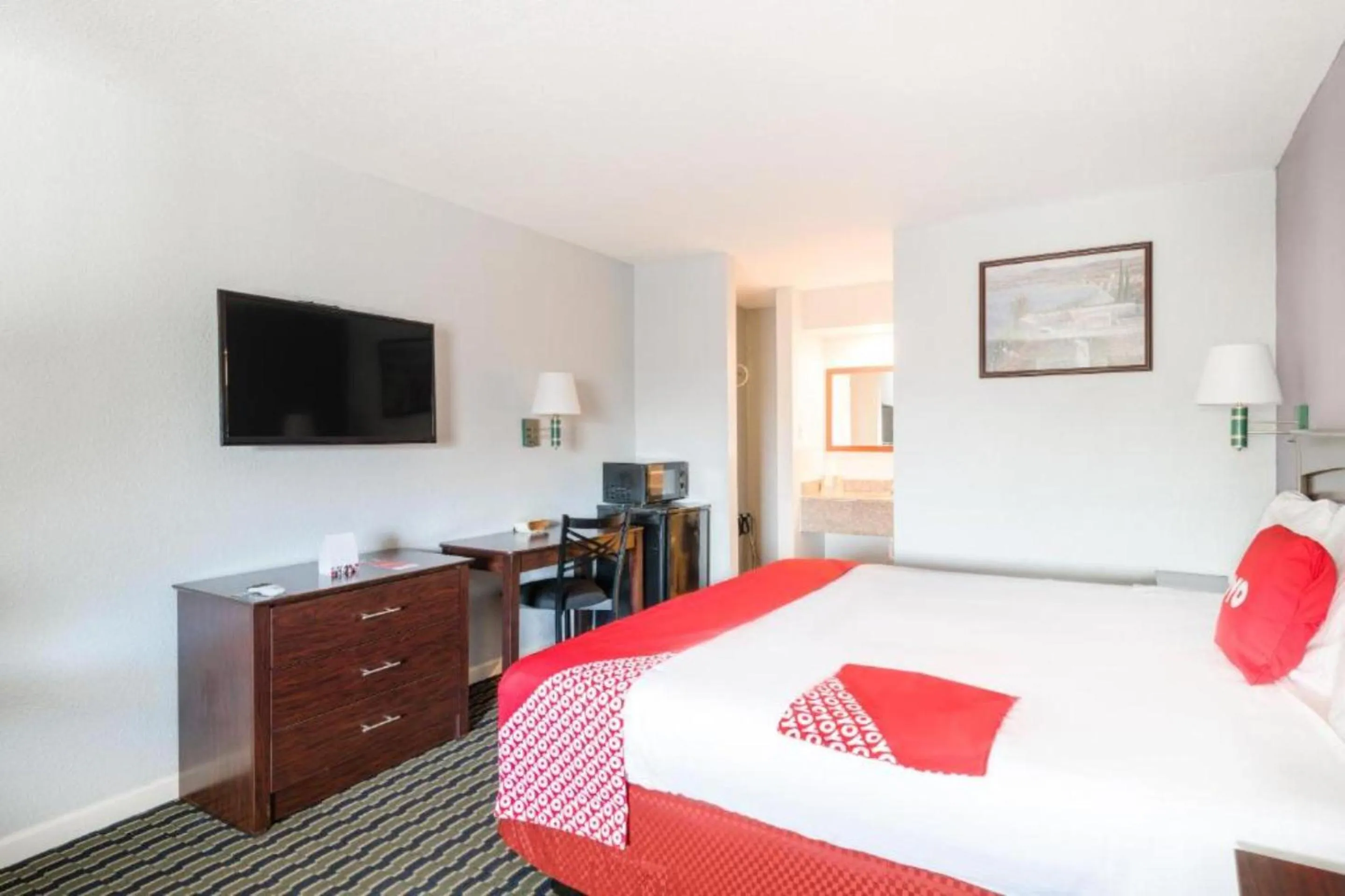 Bedroom in OYO Hotel Channelview I-10