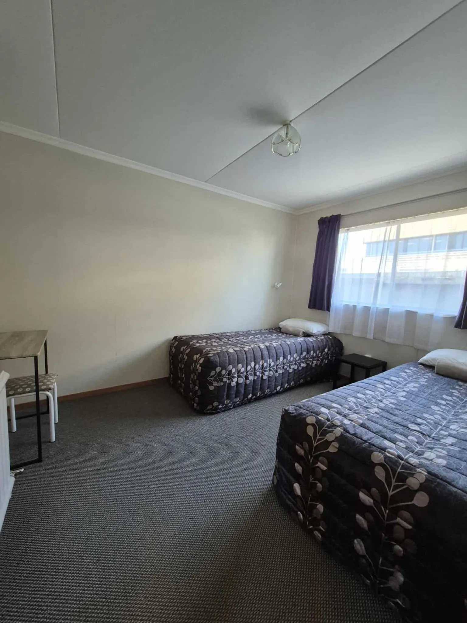 Bedroom, Bed in Alexandra Motor Lodge NZ