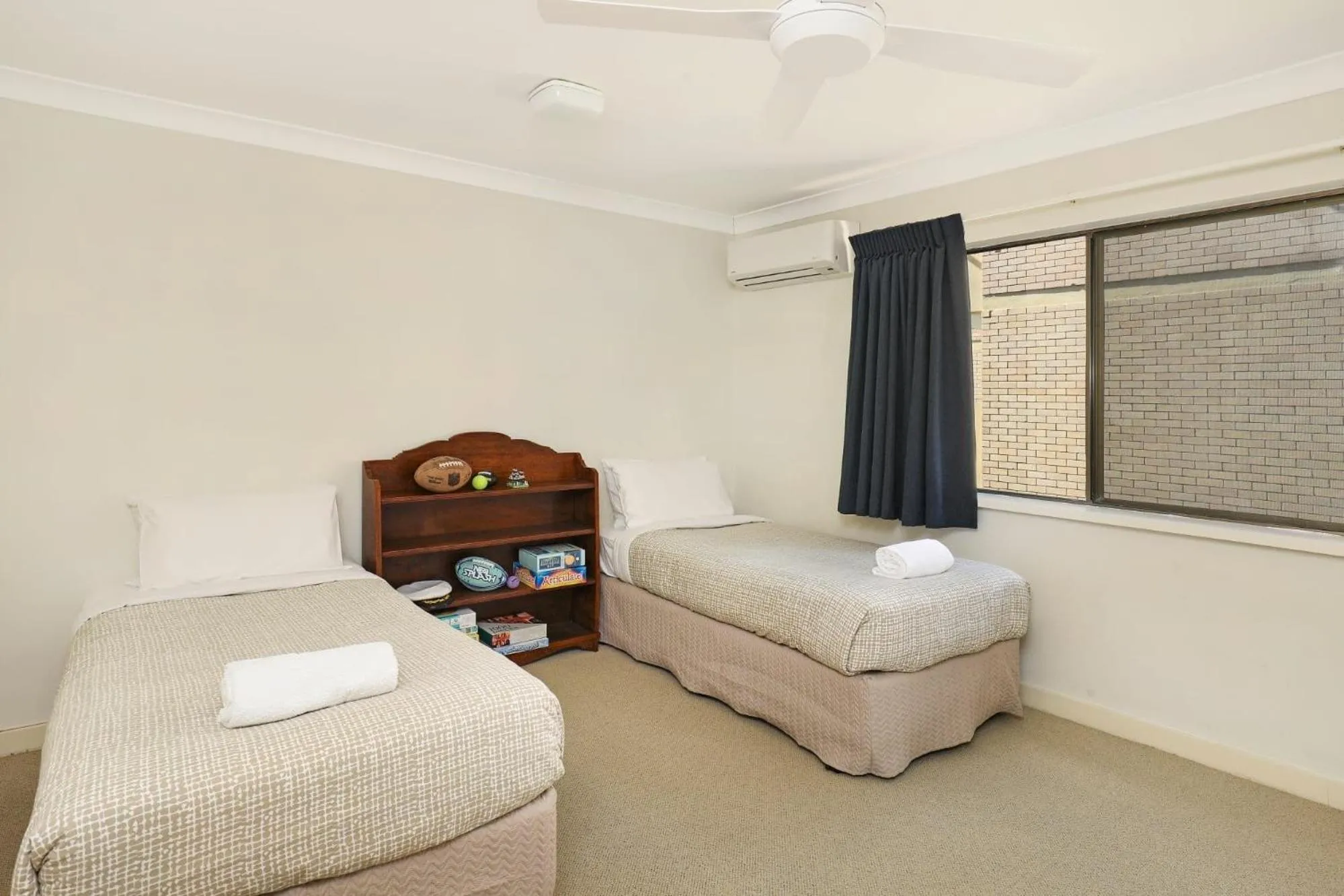 Bed in Spinnaker Quays