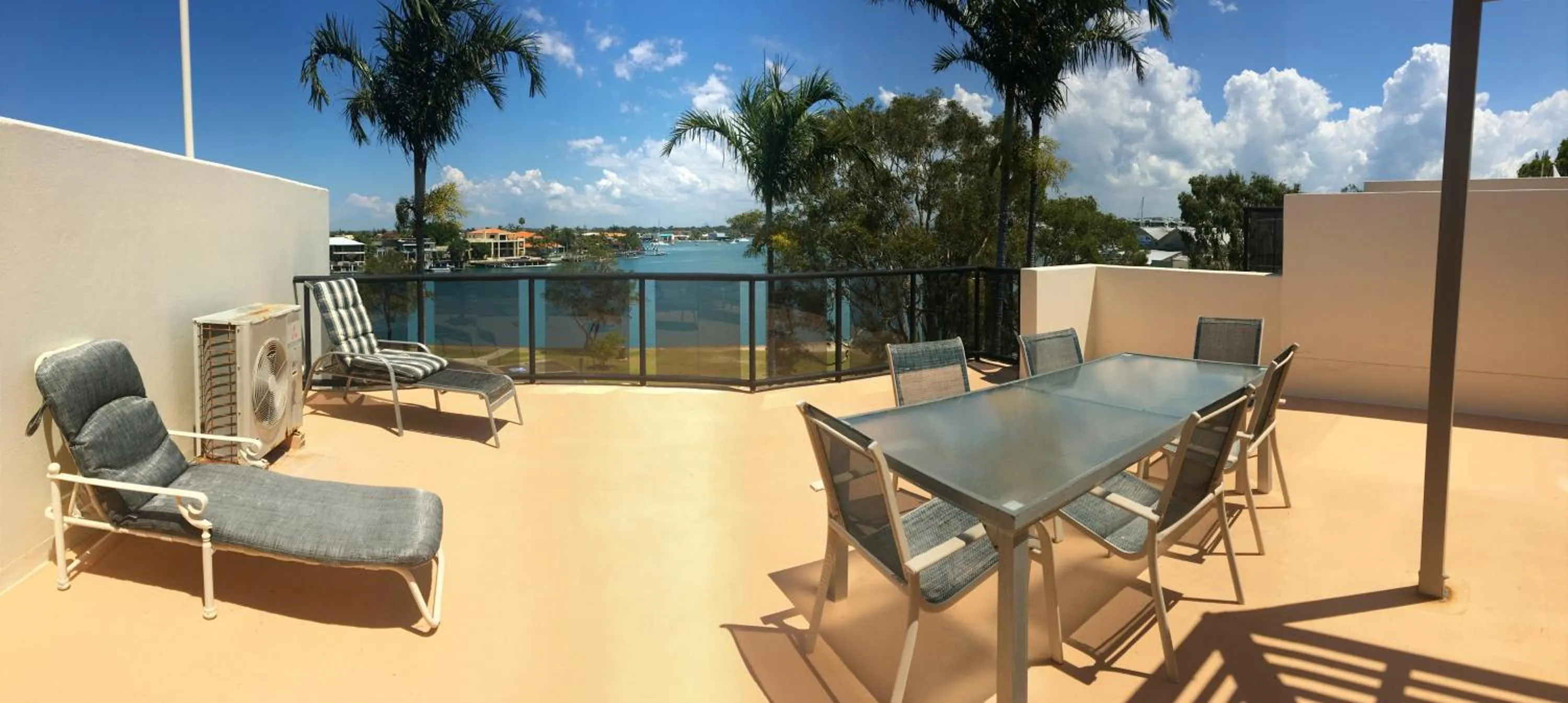 Patio in Spinnaker Quays