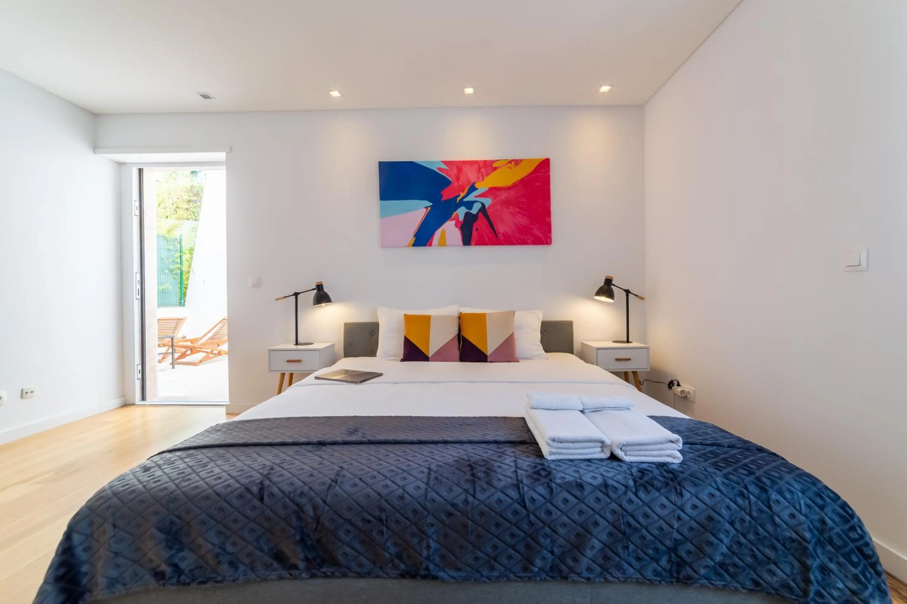 Bed in Industrial Lisbon Apartment