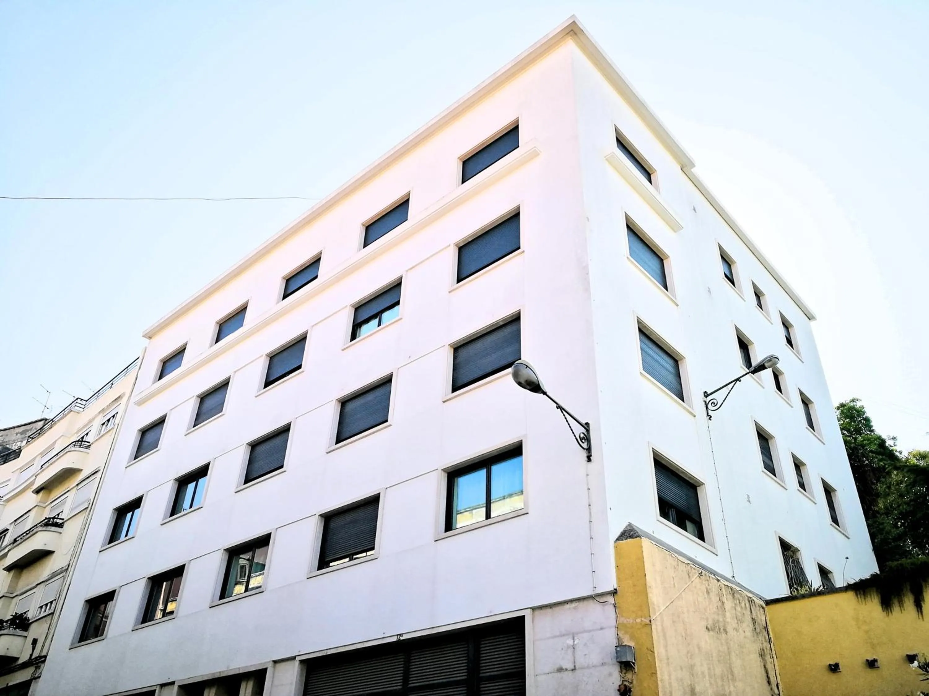 Property building in Industrial Lisbon Apartment