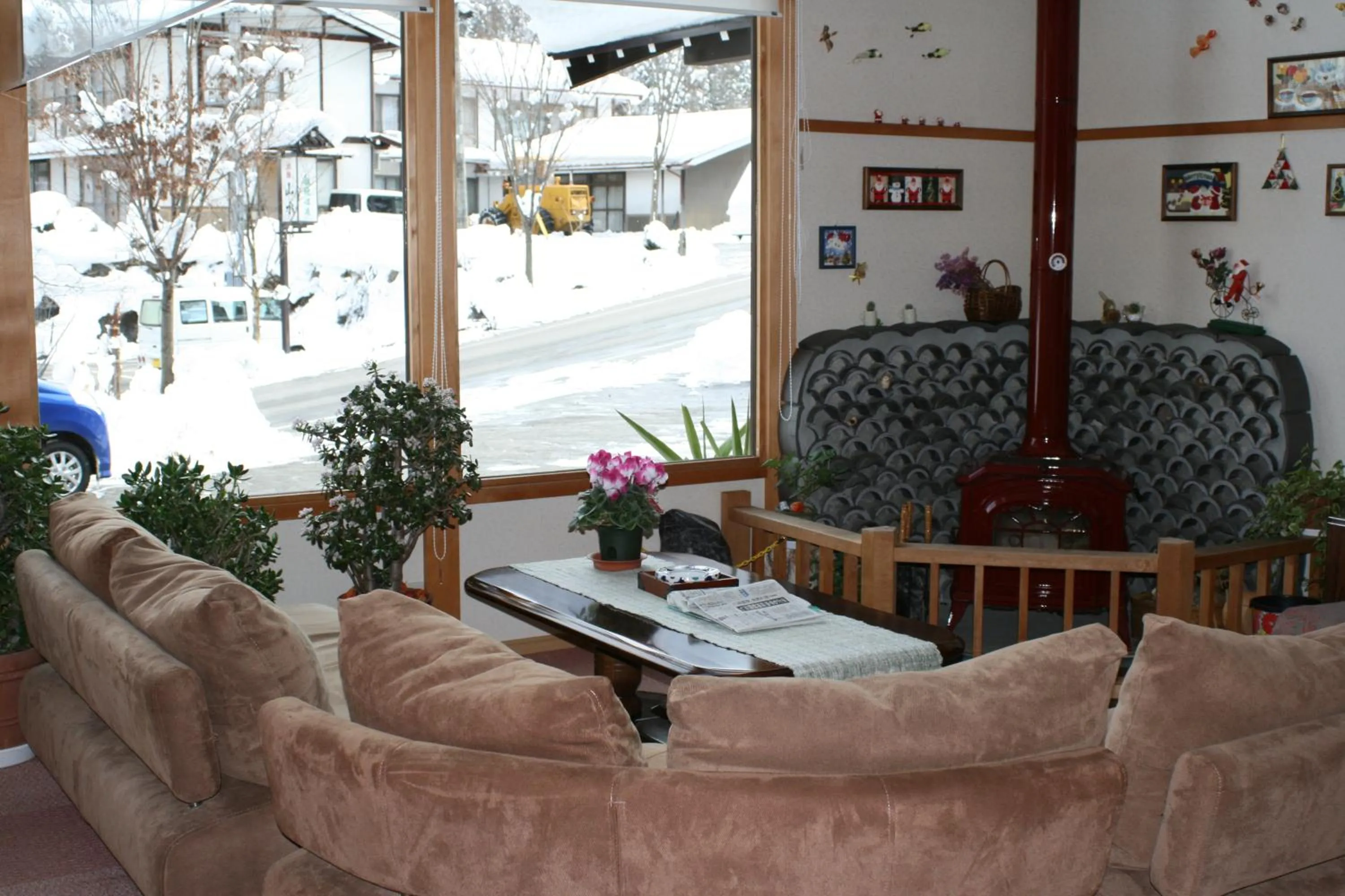 Communal lounge/ TV room in Suisensou