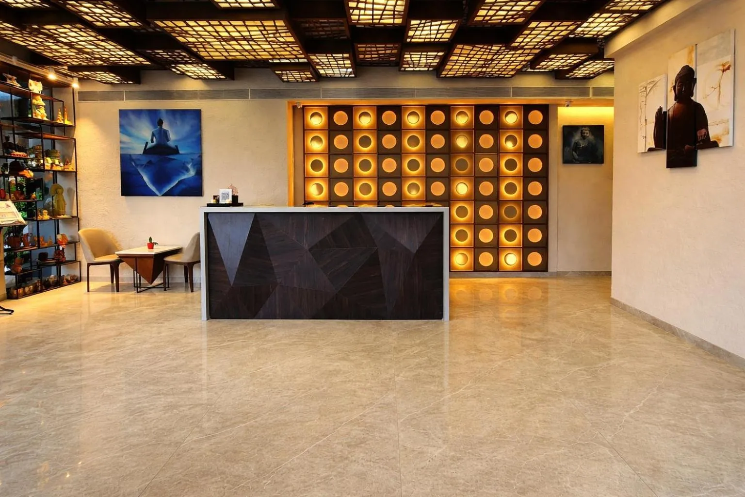 Dragonfly Hotel - The Art Hotel