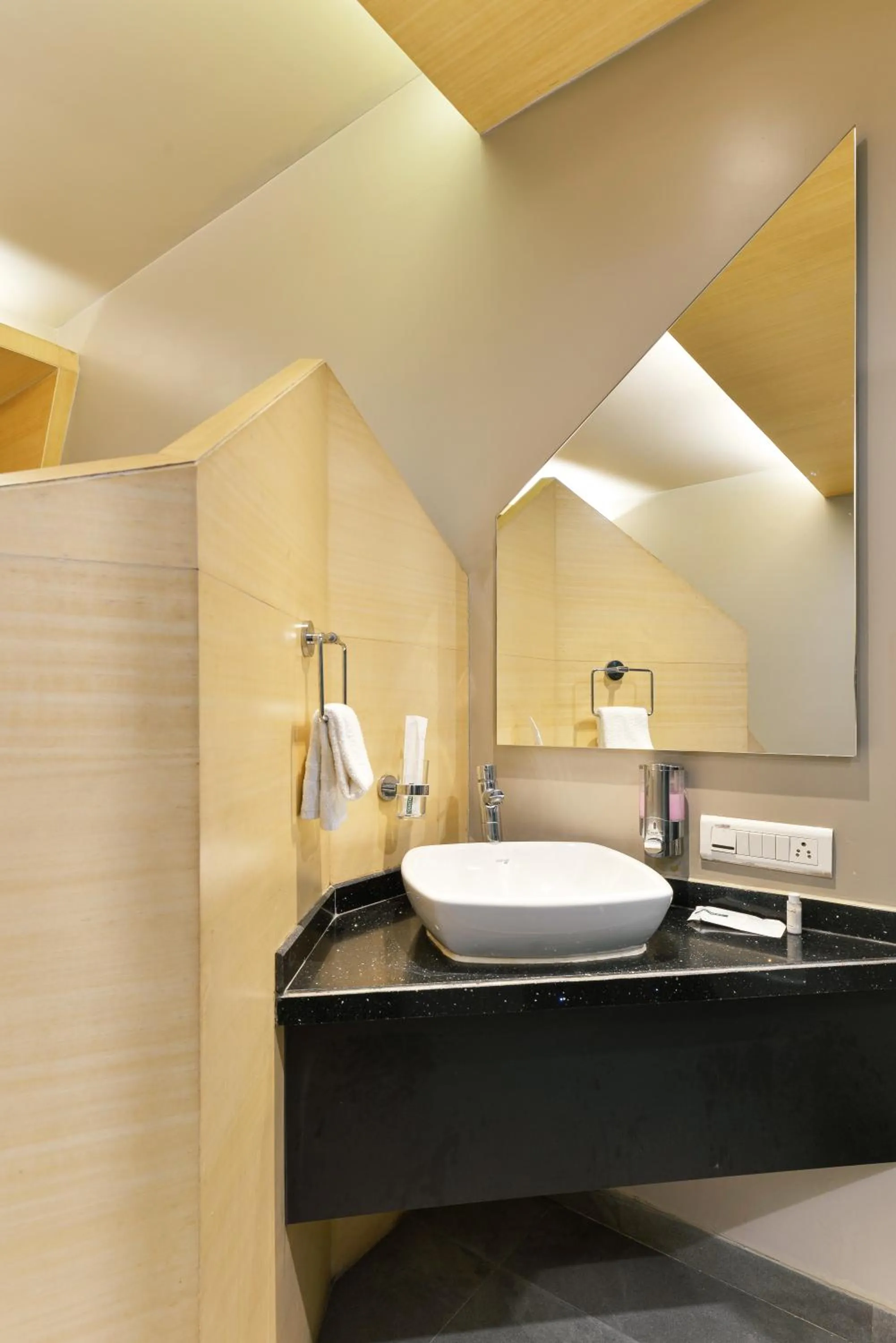 Bathroom in Dragonfly Hotel - The Art Hotel