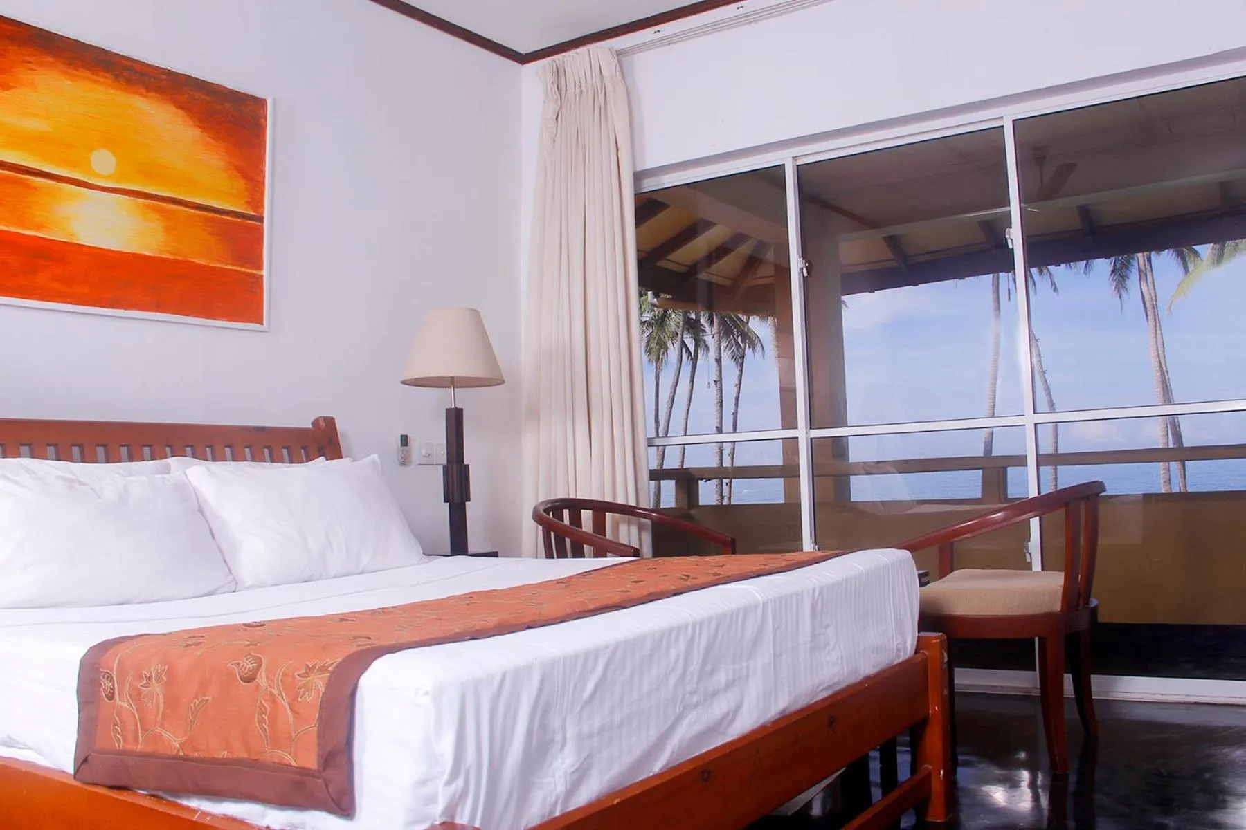 Bed in Sanmali Beach Hotel