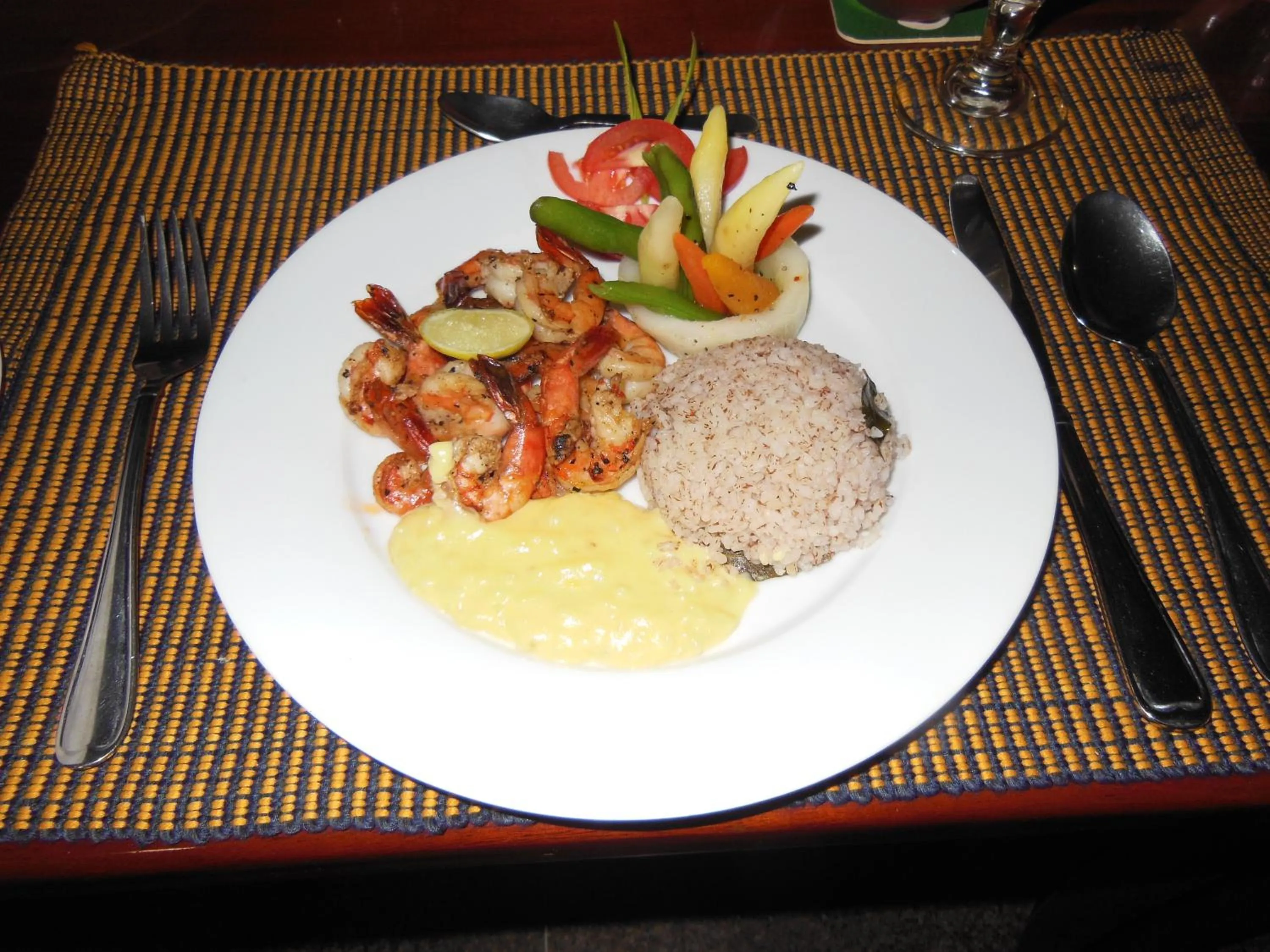 Food in Sanmali Beach Hotel