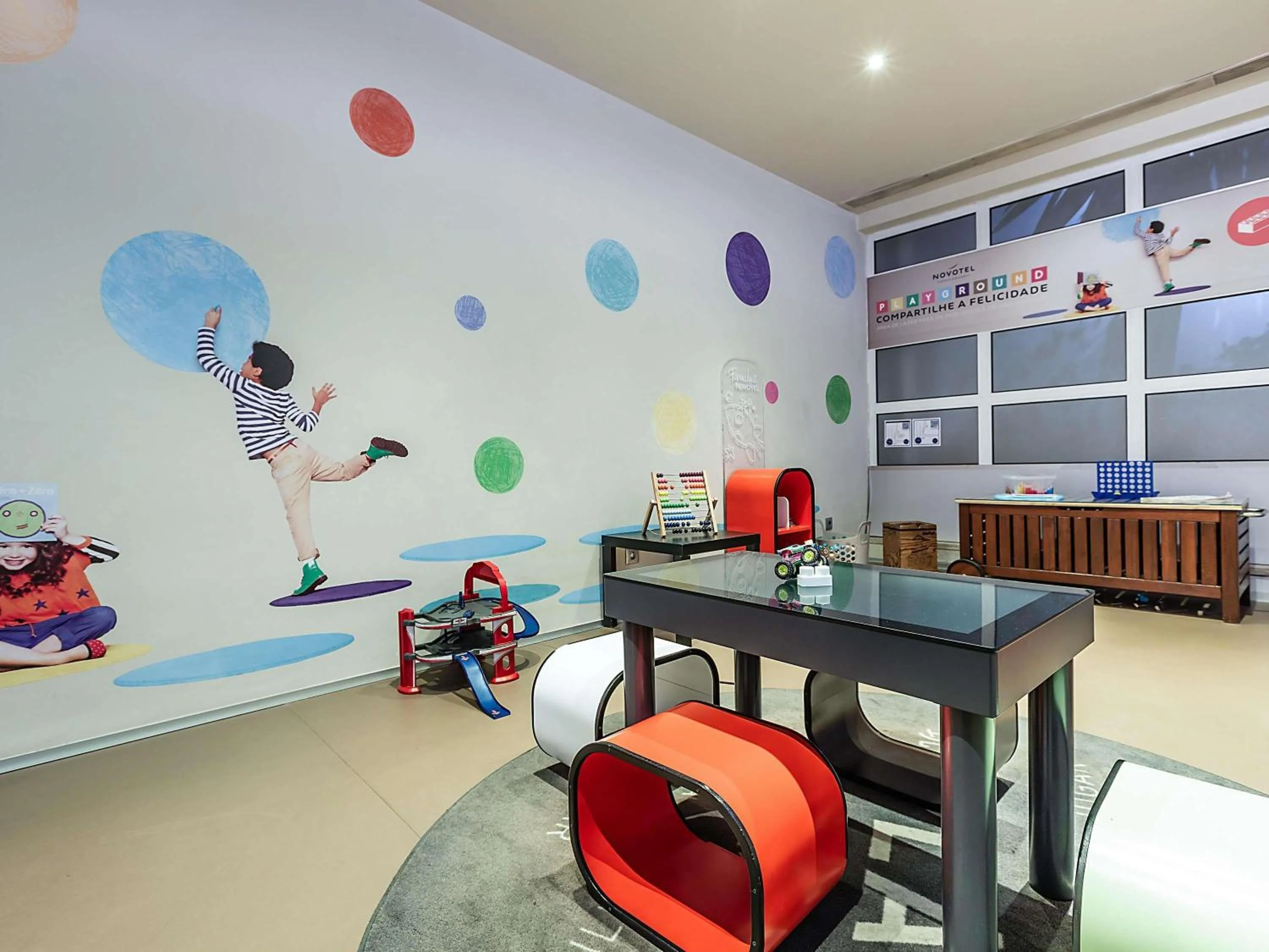 Property building in Novotel Setubal