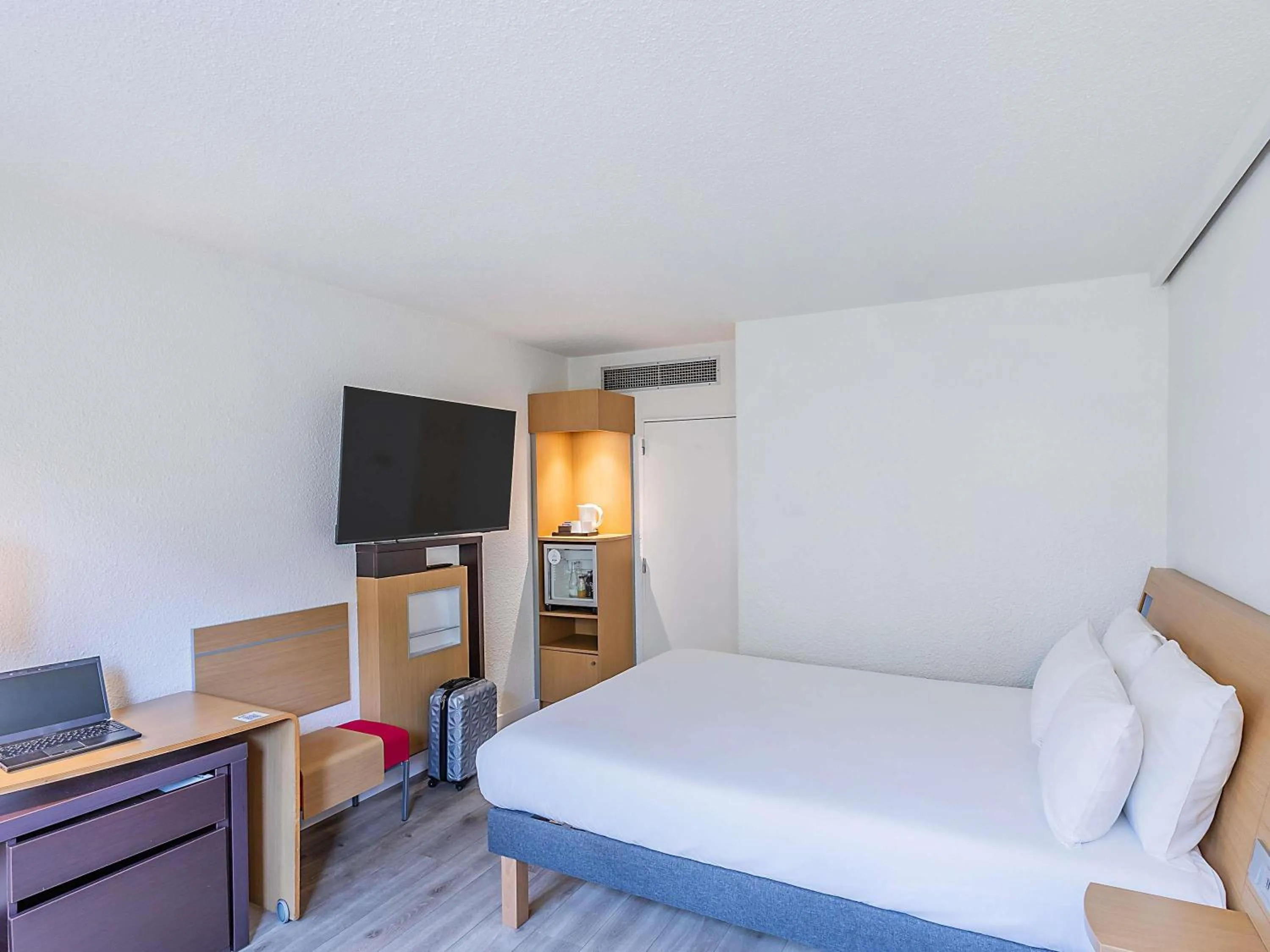 Bedroom, Bed in Novotel Setubal