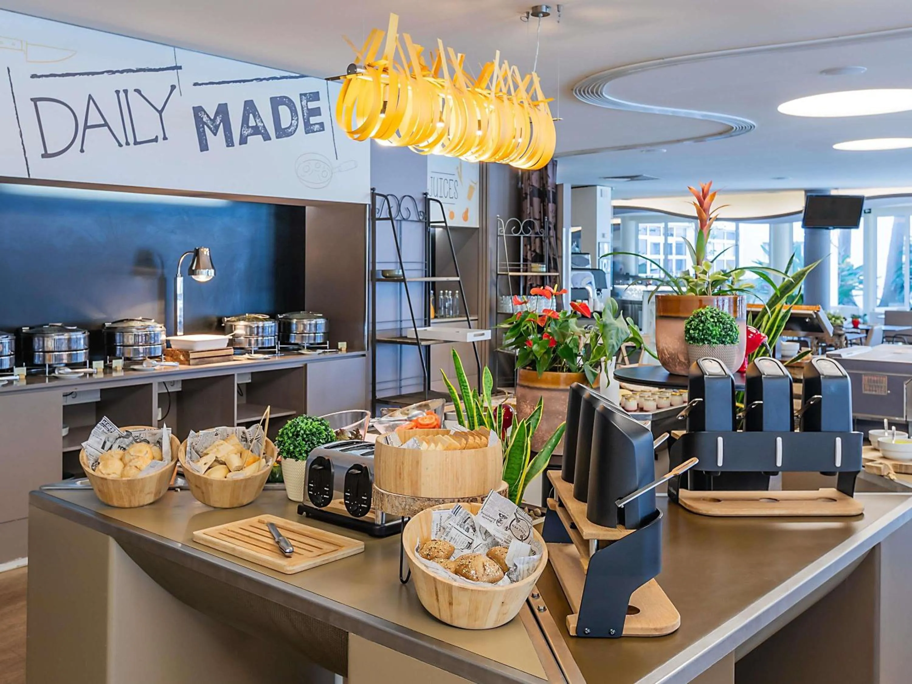 Breakfast in Novotel Setubal