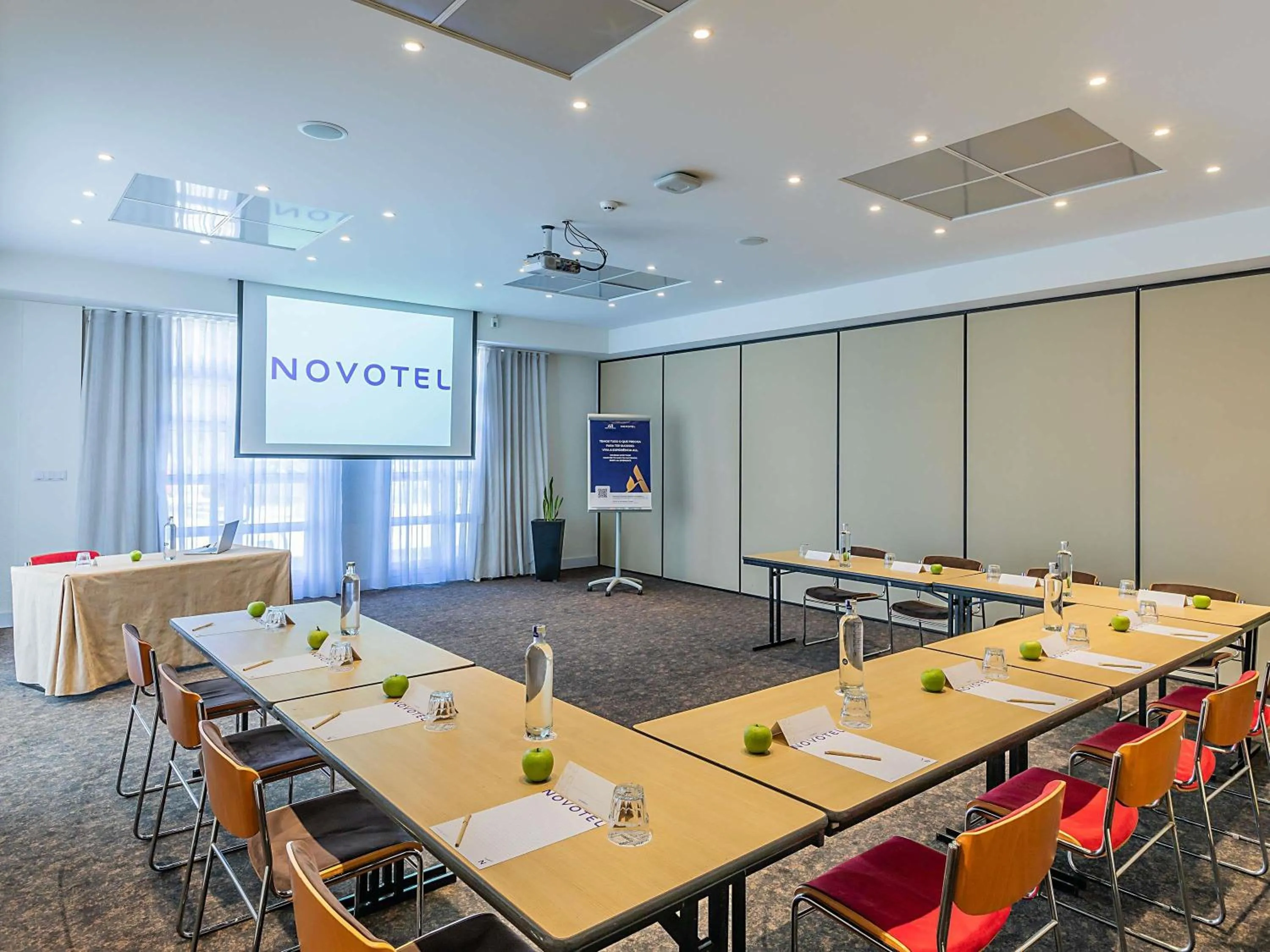 Meeting/conference room in Novotel Setubal
