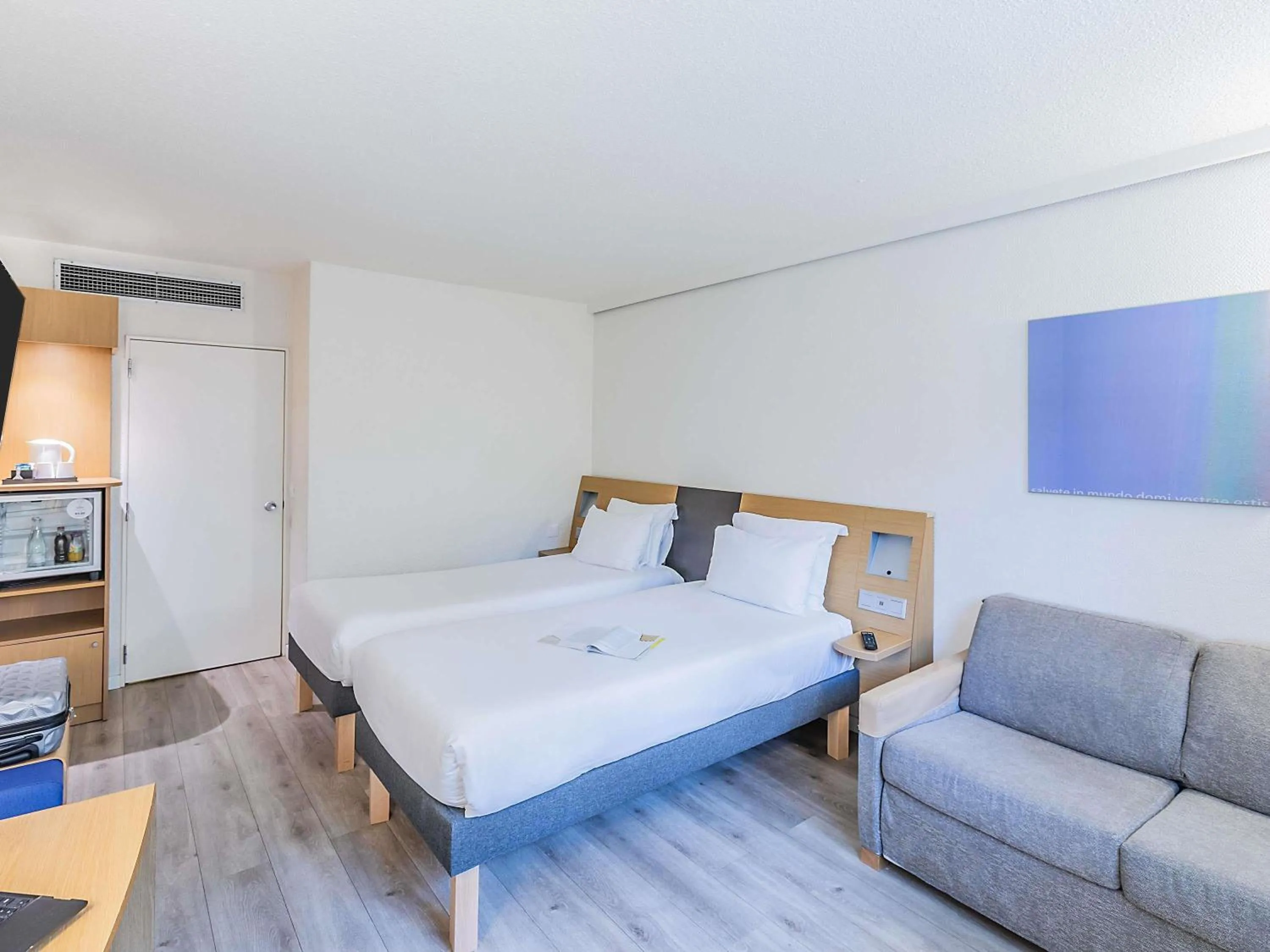 Bedroom, Bed in Novotel Setubal