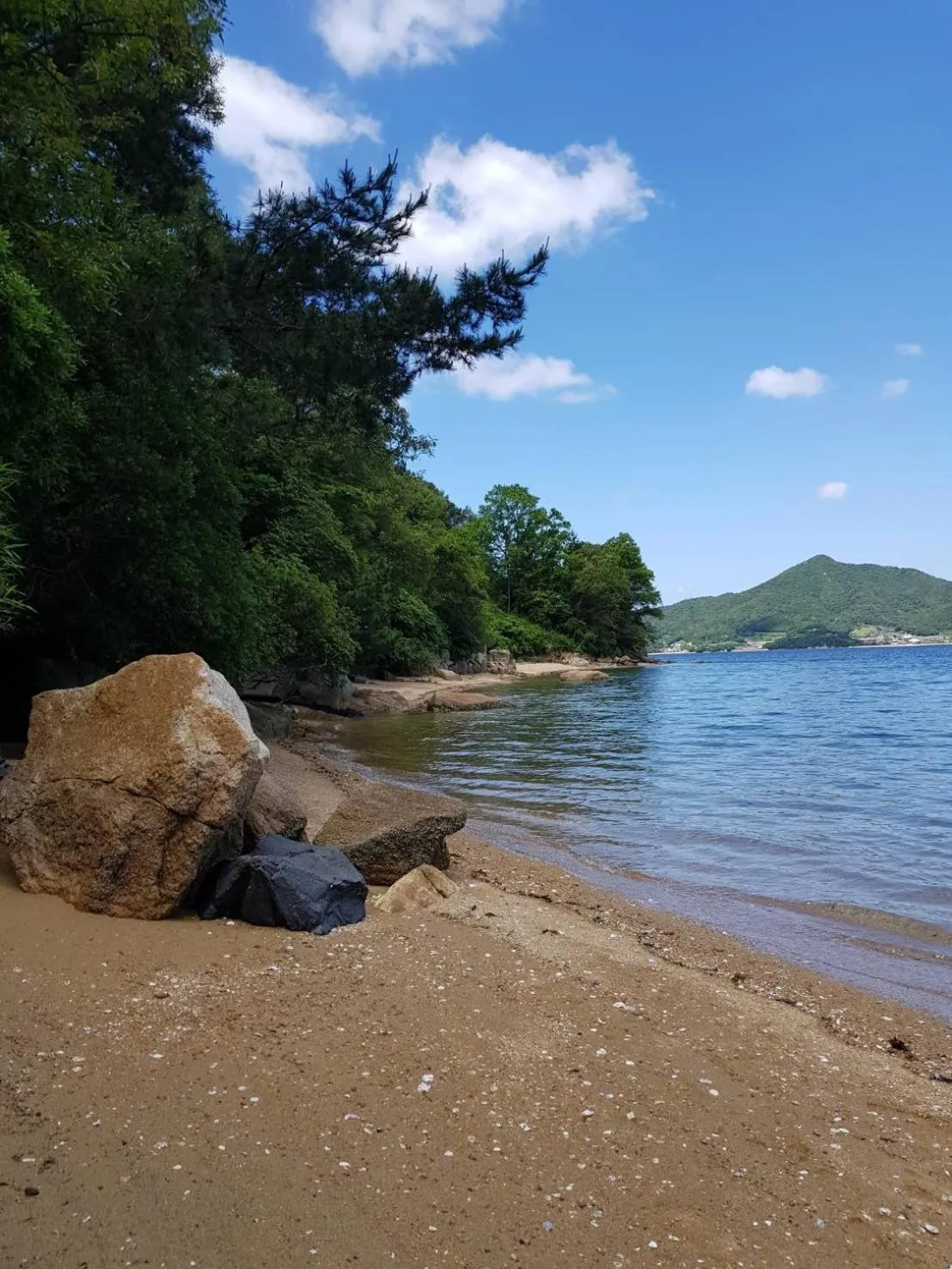 Beach in Sen Guesthouse