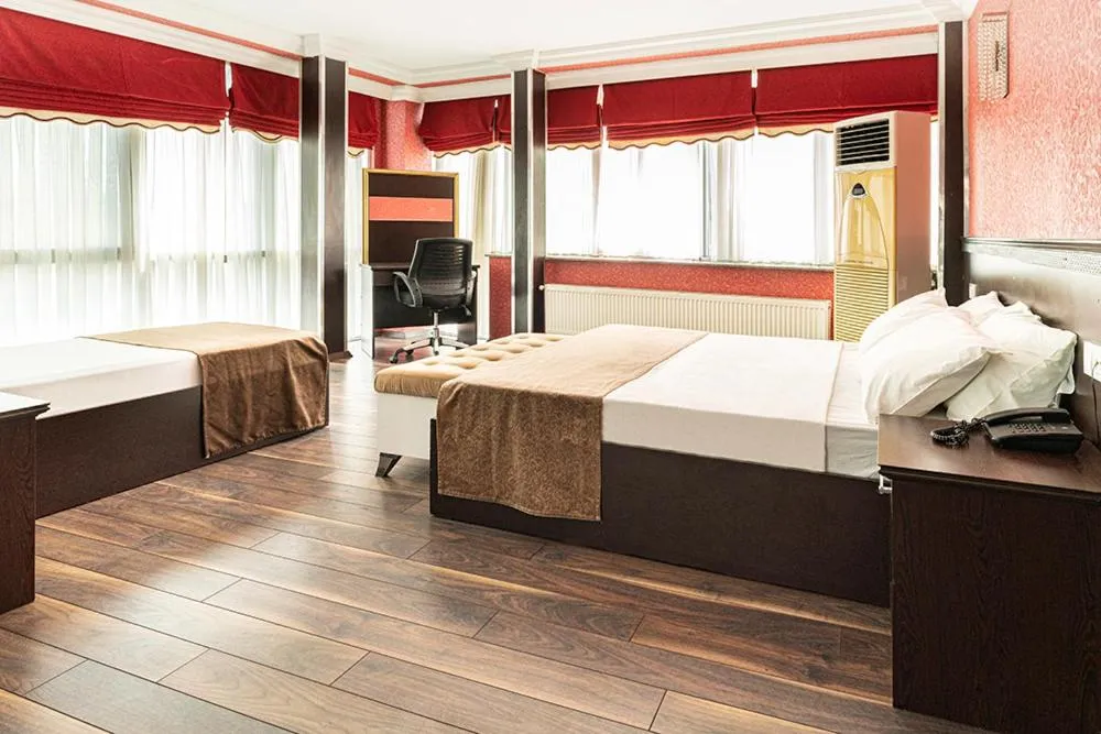 Photo of the whole room, Bed in Pamuk City Hotel