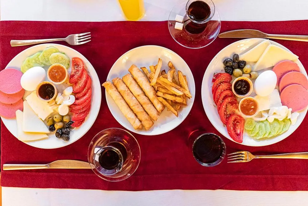 Buffet breakfast in Pamuk City Hotel