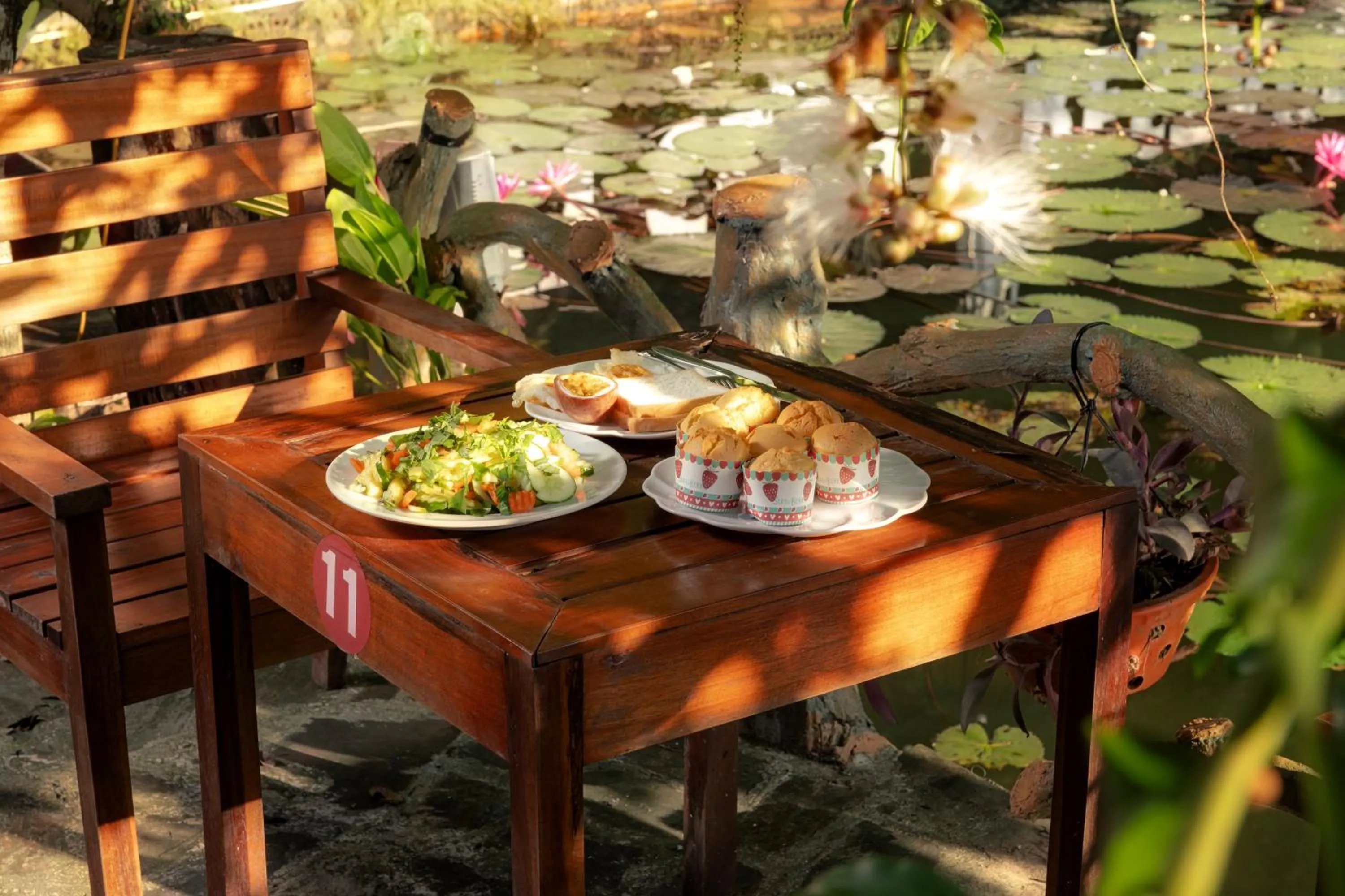 Day in Tam Coc Rocky Bungalow