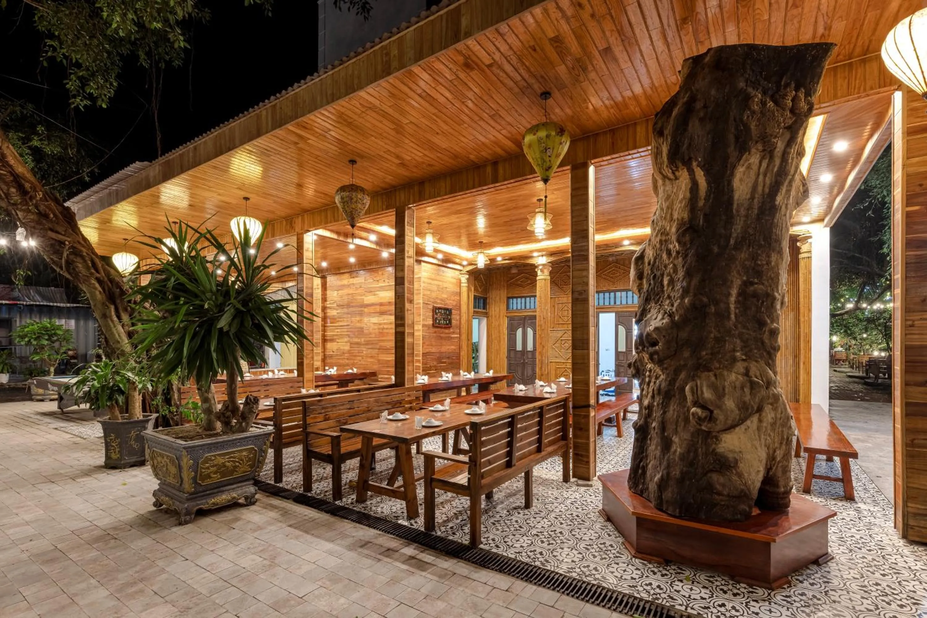 Patio in Tam Coc Rocky Bungalow