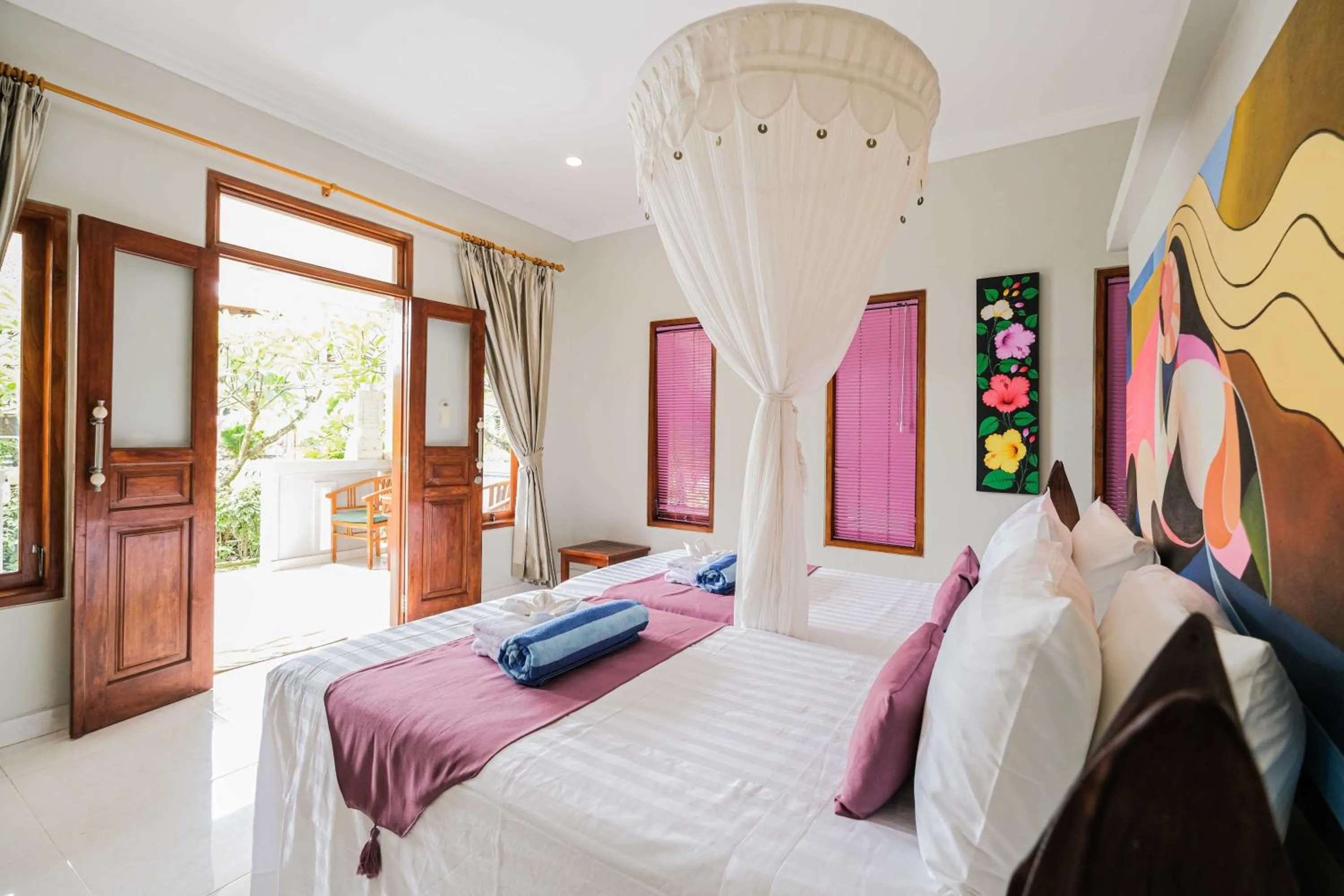 Bed in Poinciana Resort