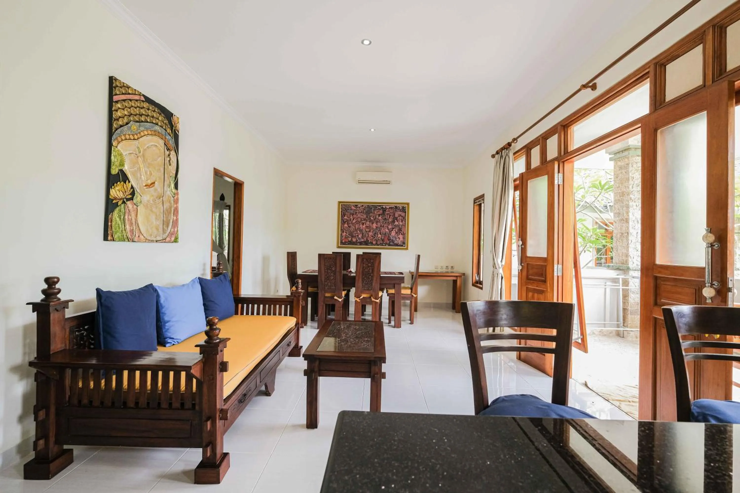 Living room in Poinciana Resort