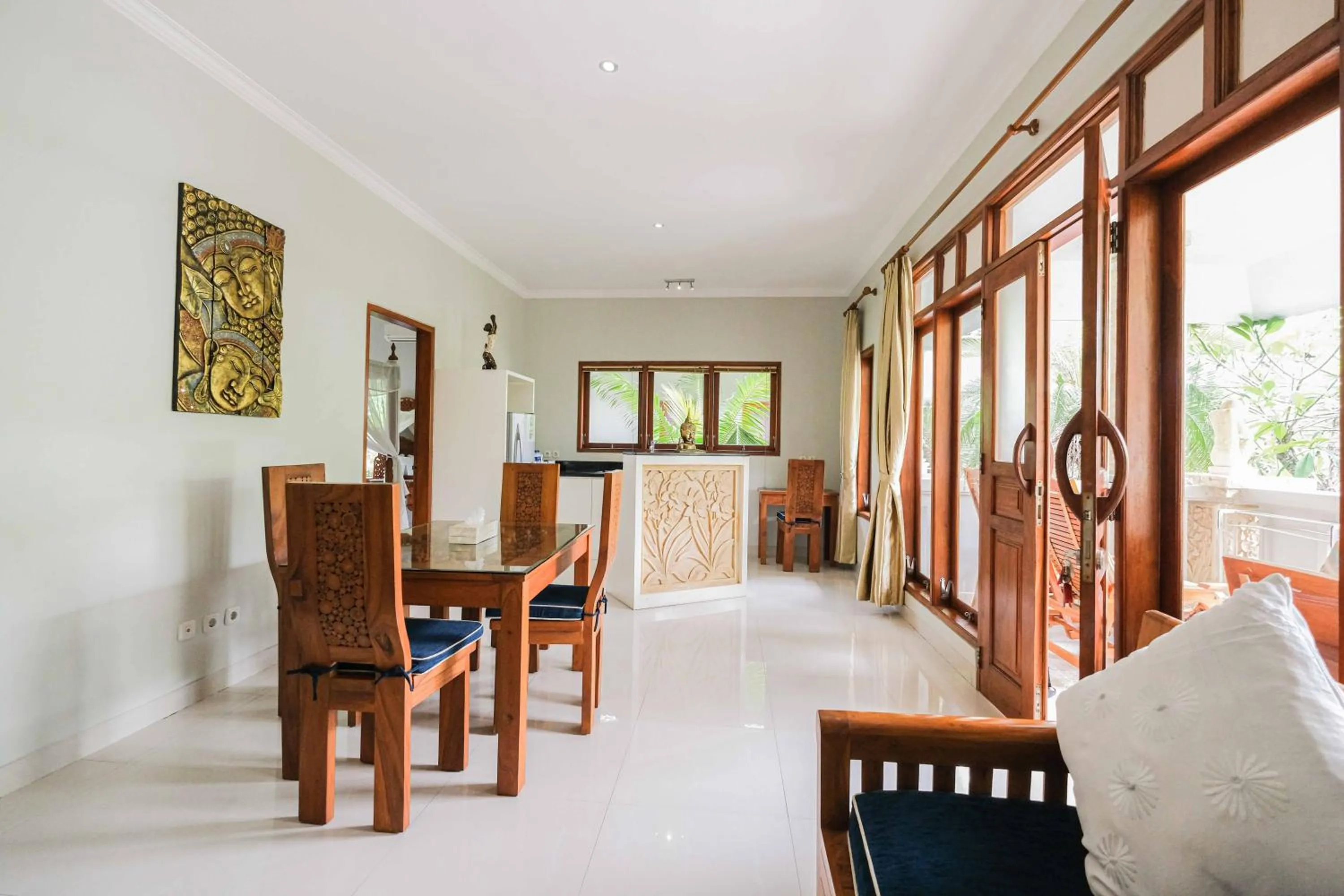 Kitchen or kitchenette, Bed in Poinciana Resort