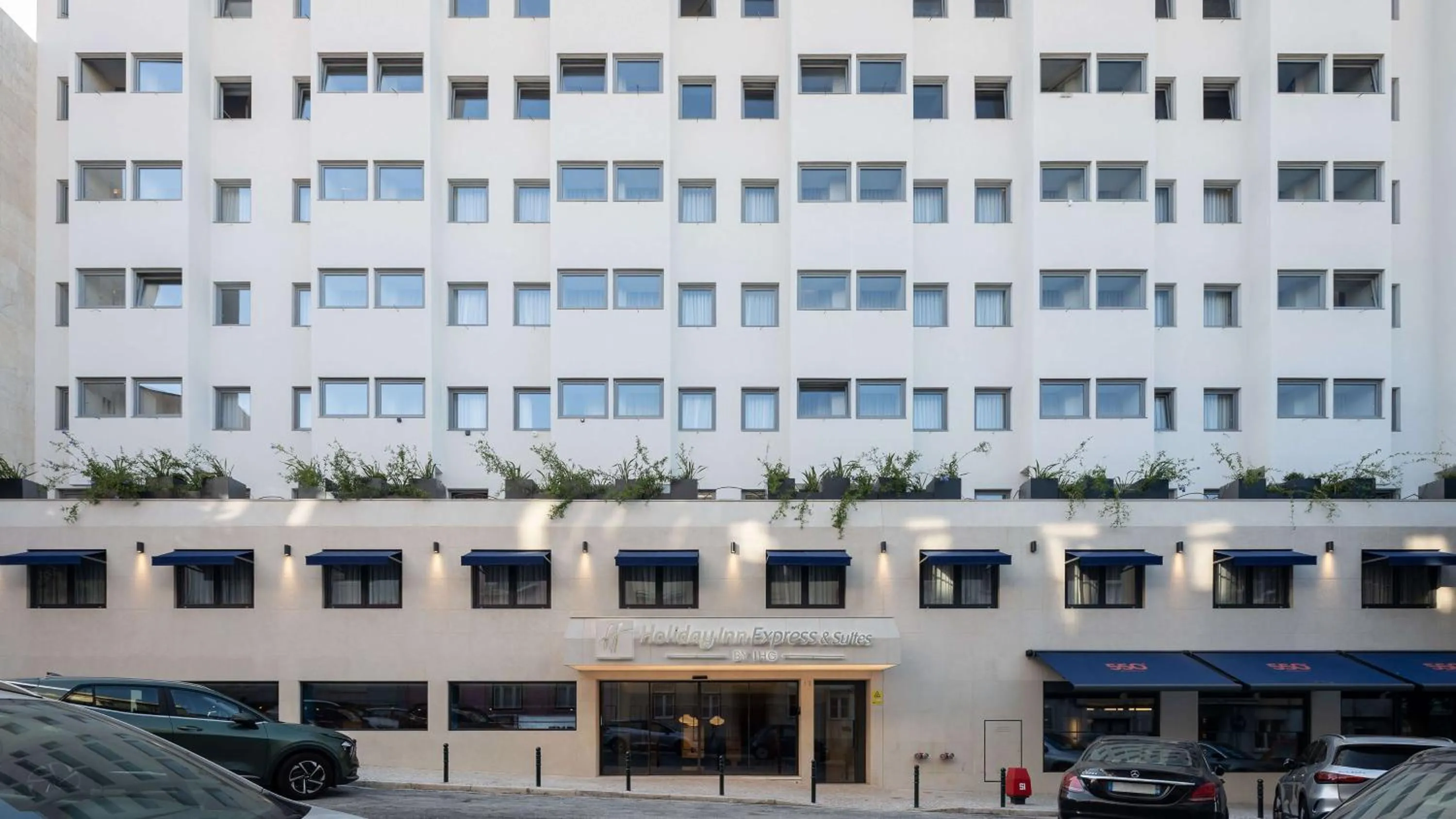 Property building in Holiday Inn Express & Suites Lisbon - Príncipe Real by IHG
