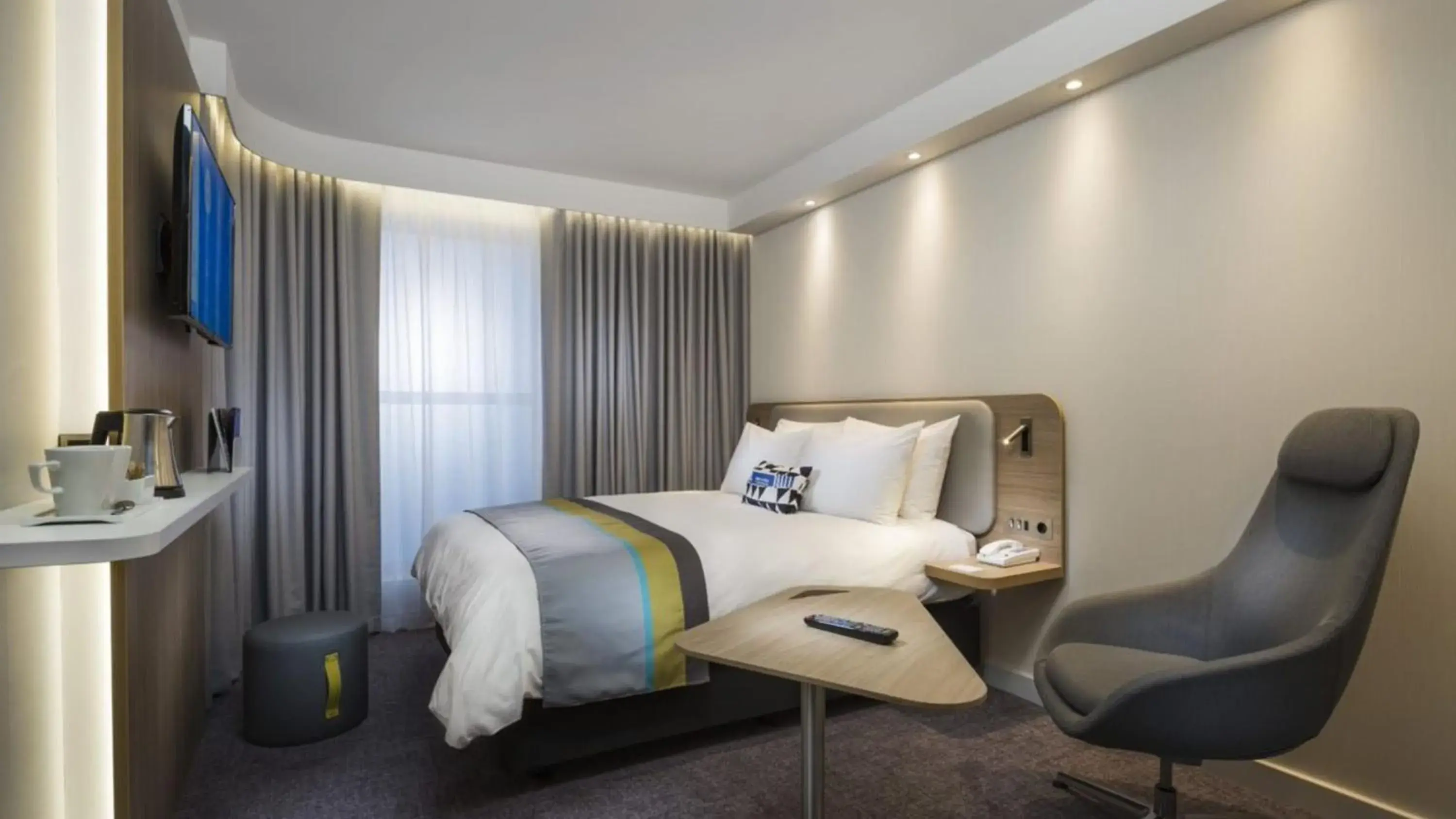 Suite in Holiday Inn Express & Suites Lisbon - Príncipe Real by IHG Suite in Holiday Inn Express & Suites Lisbon - Príncipe Real by IHG