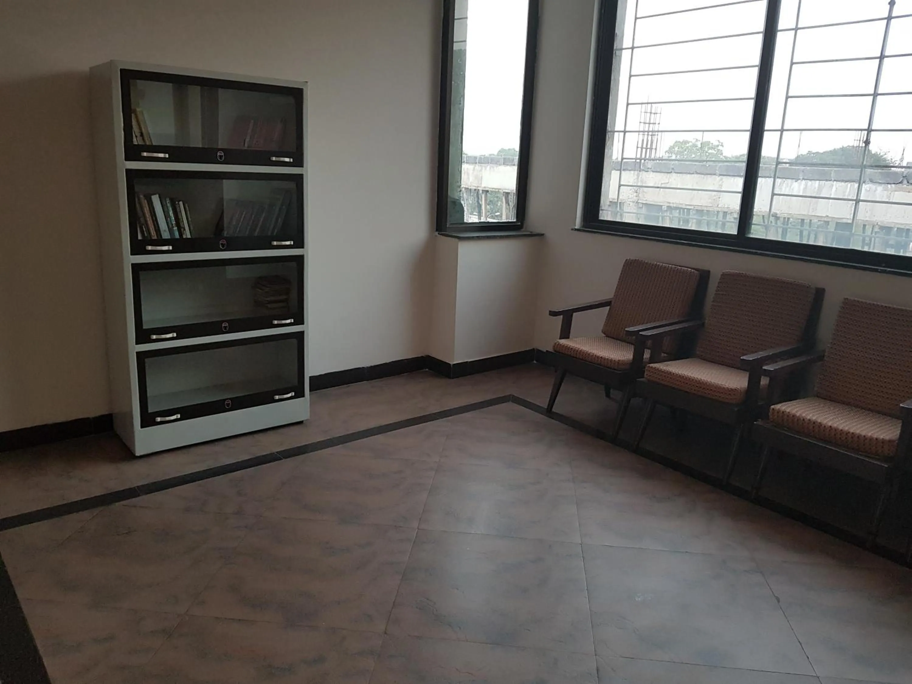 Library in Hotel Meera