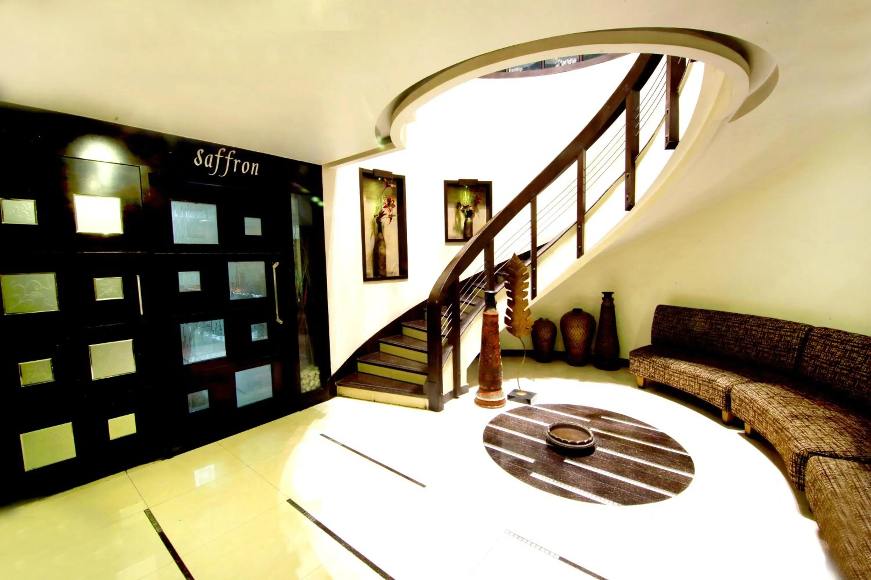 Lobby or reception in Hotel Meera