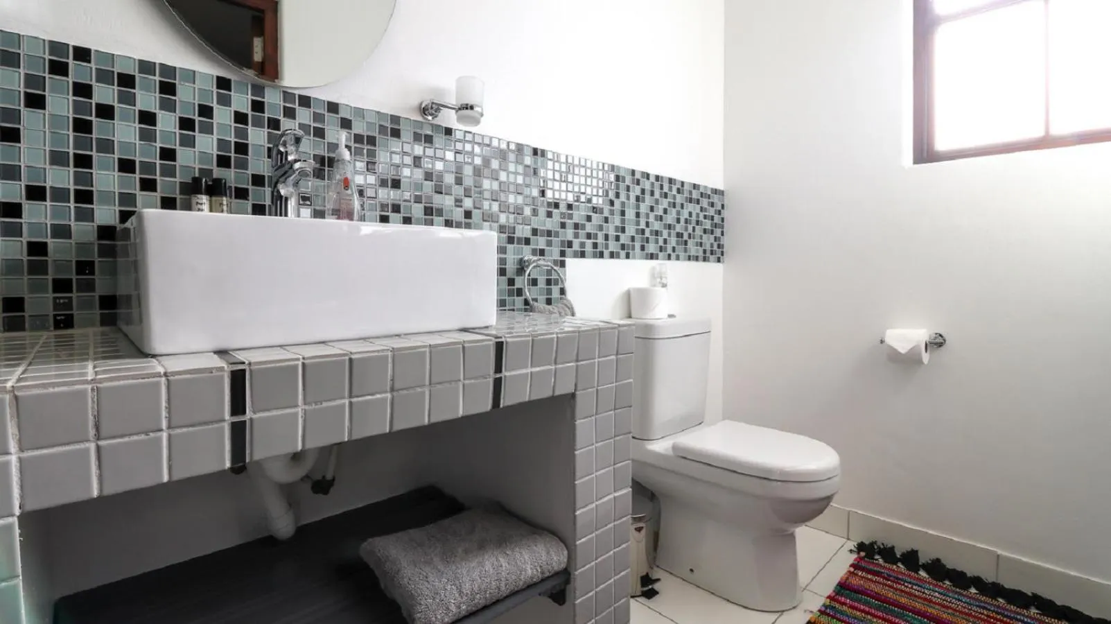 Shower in Port Del Mar Guesthouse