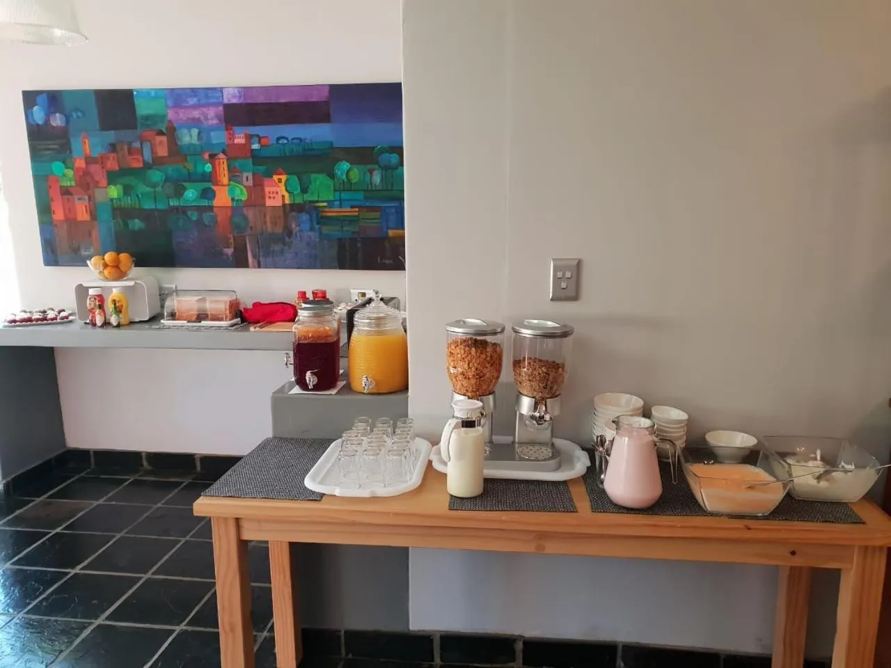 Breakfast in Port Del Mar Guesthouse