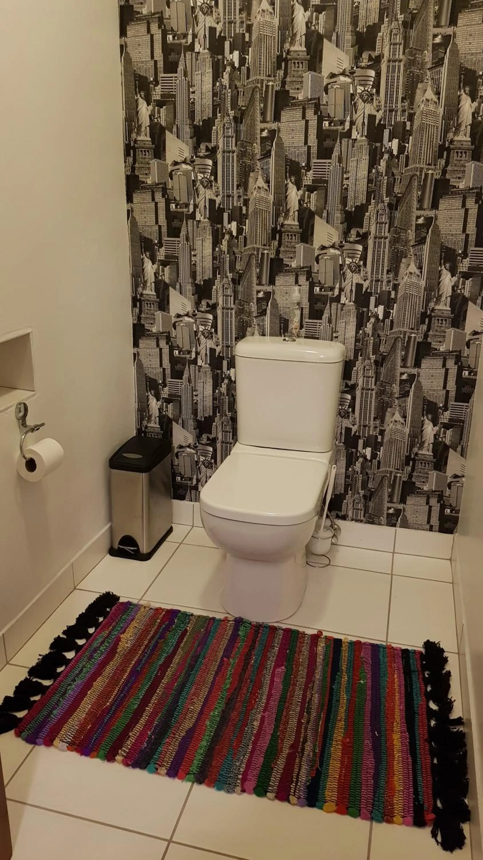 Toilet in Port Del Mar Guesthouse