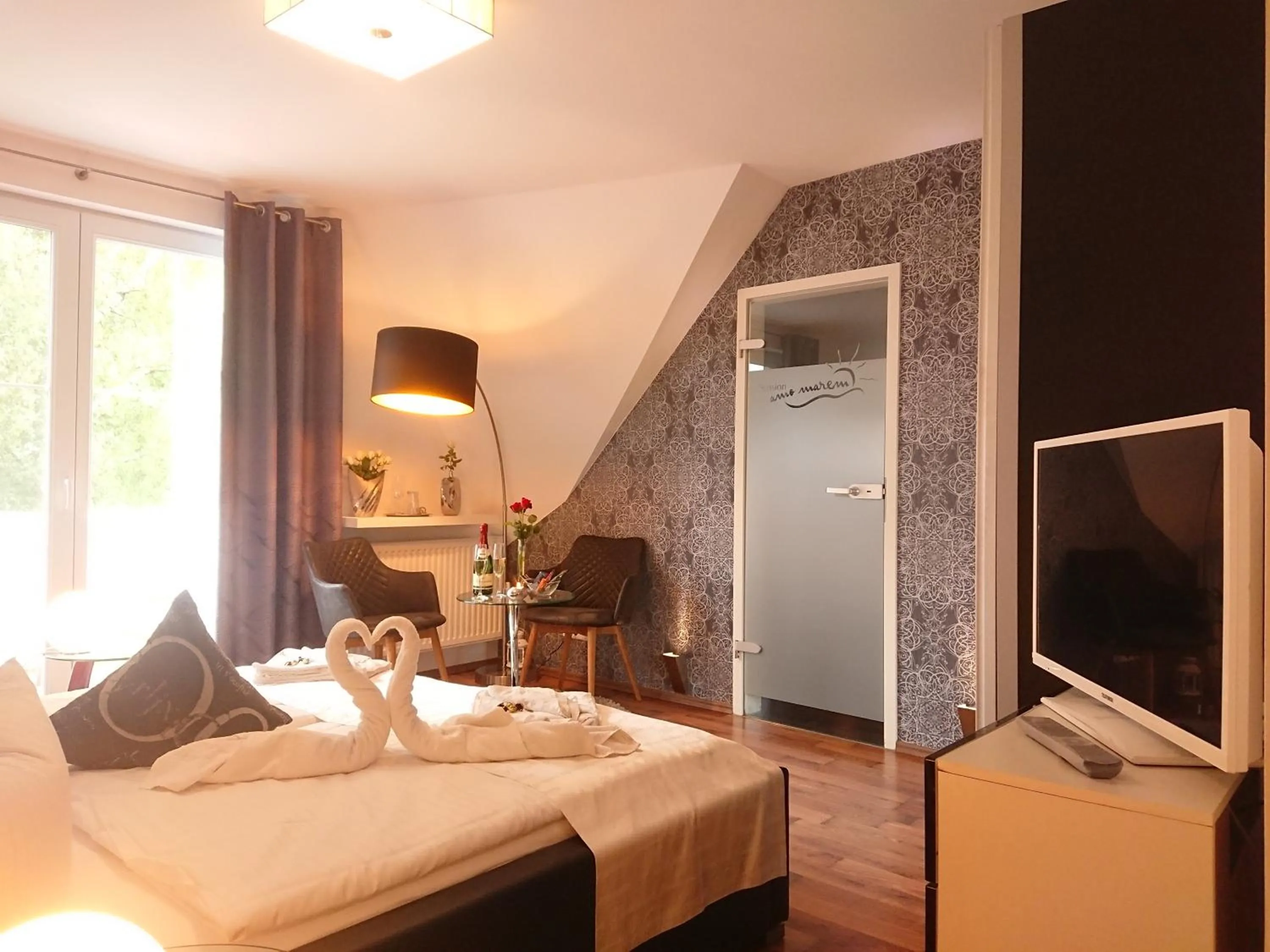 Decorative detail, Bed in Pension Amo Marem