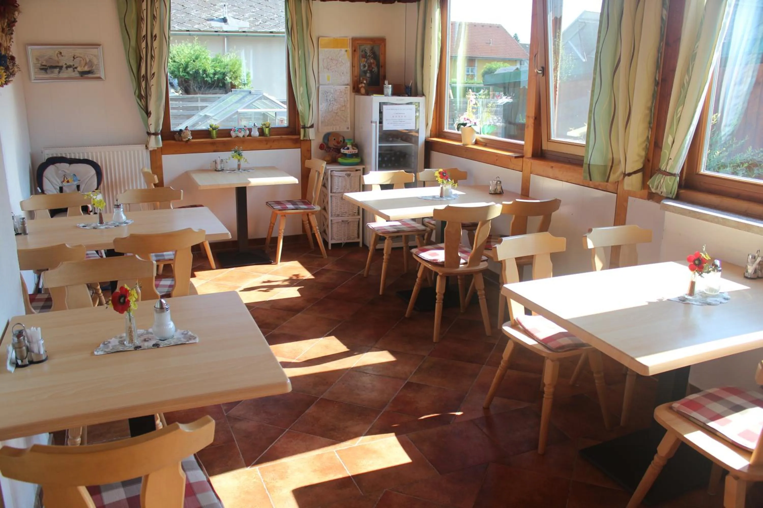 Restaurant/places to eat in Gästehaus Christa ****