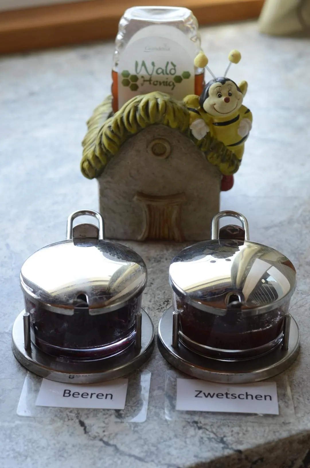 Breakfast in Gästehaus Christa ****