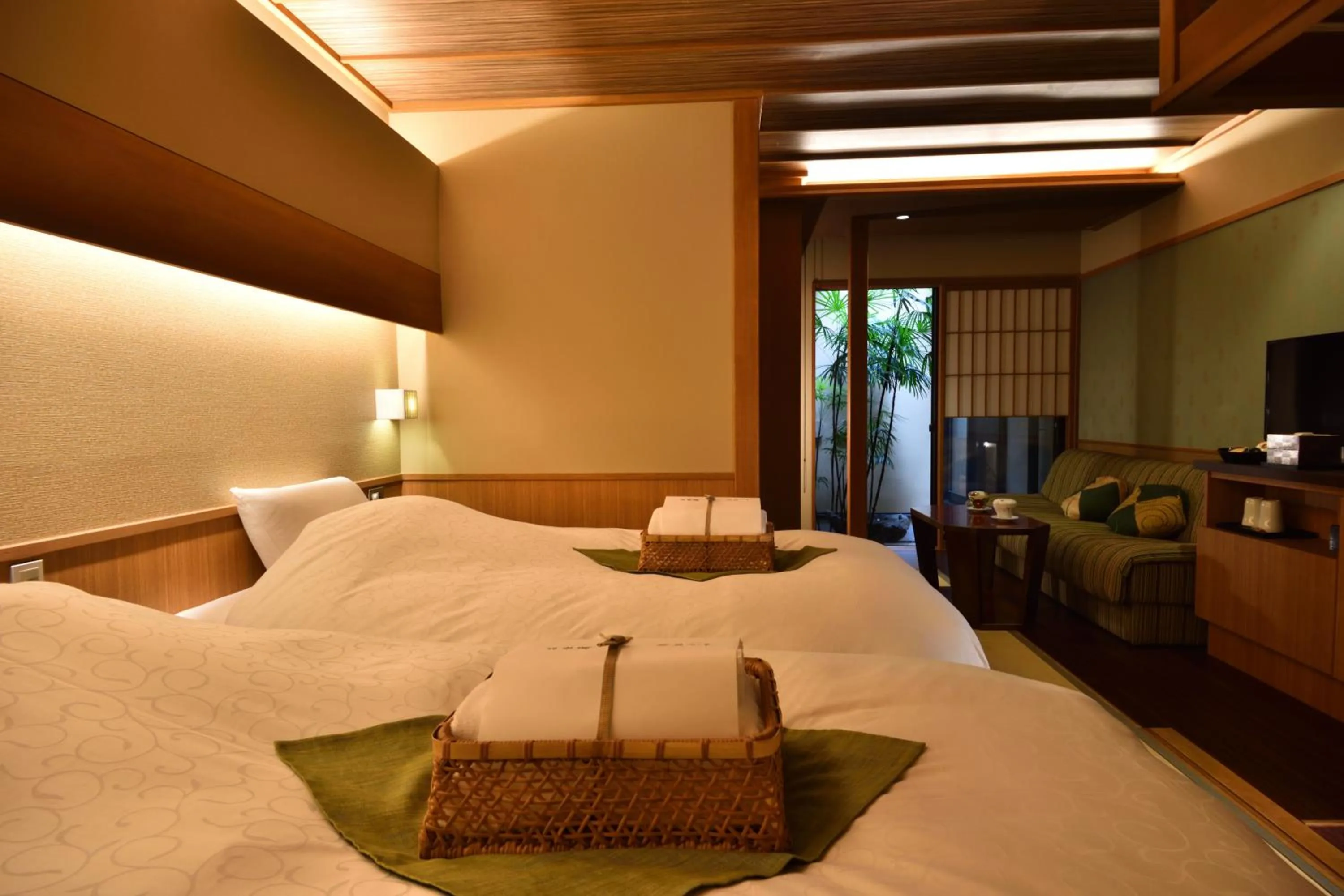 Decorative detail, Bed in Yasaka Yutone Kyokoyado