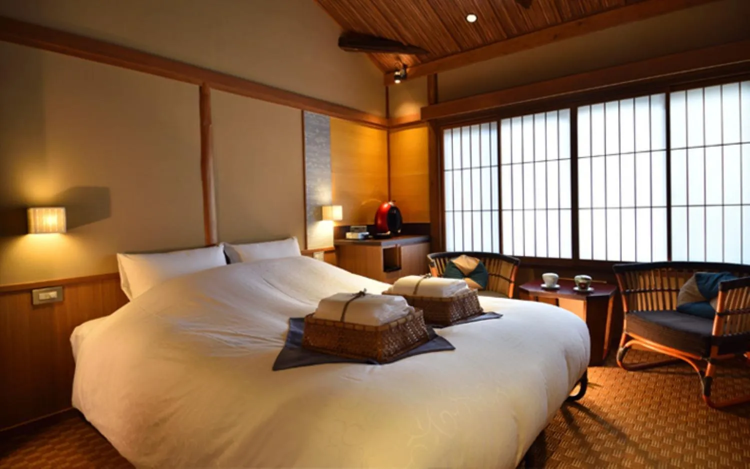 Photo of the whole room, Bed in Yasaka Yutone Kyokoyado