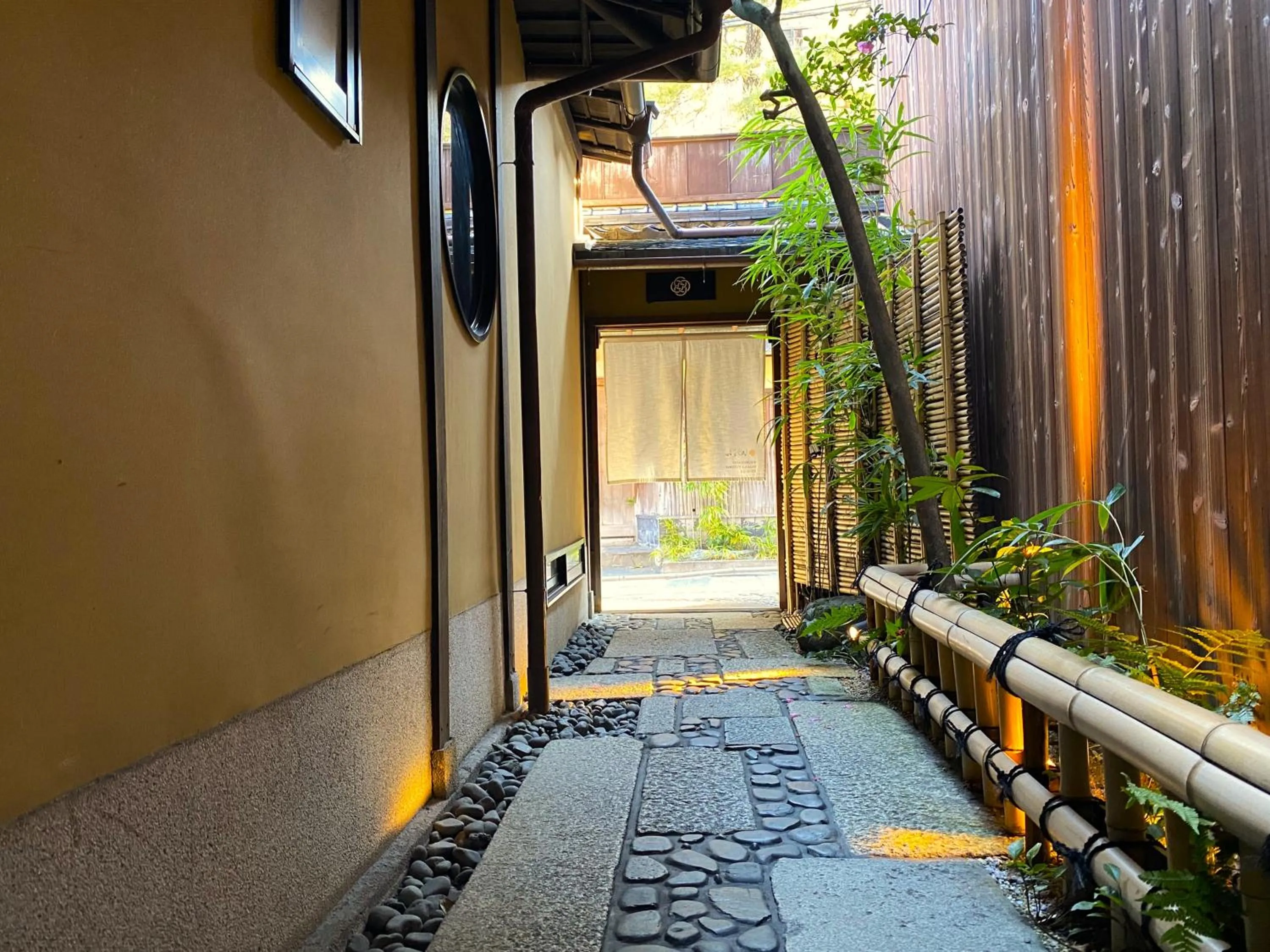 Property building in Yasaka Yutone Kyokoyado