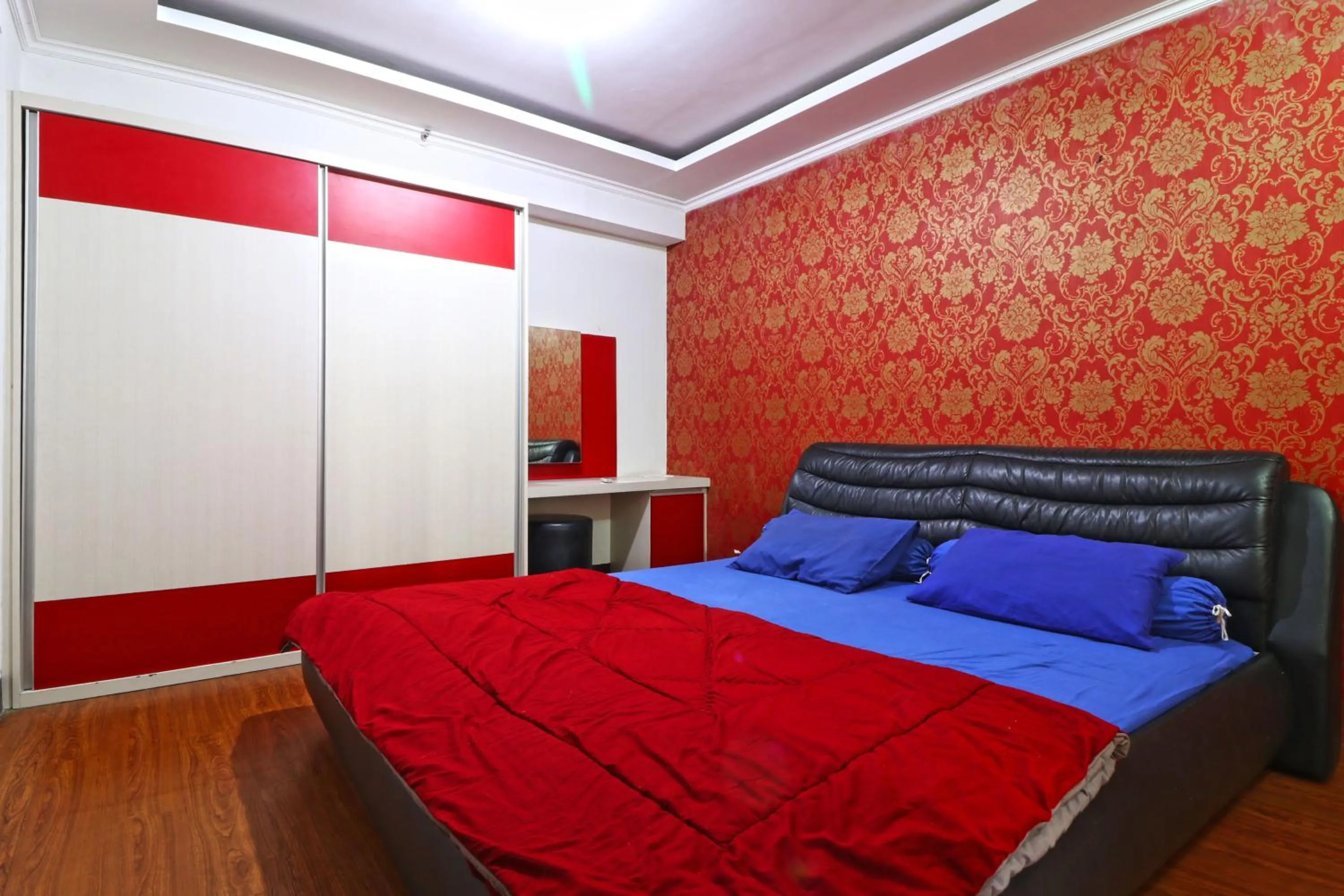 Bedroom, Bed in Inkubus Gateway Apartment Ahmad Yani by Ridwan