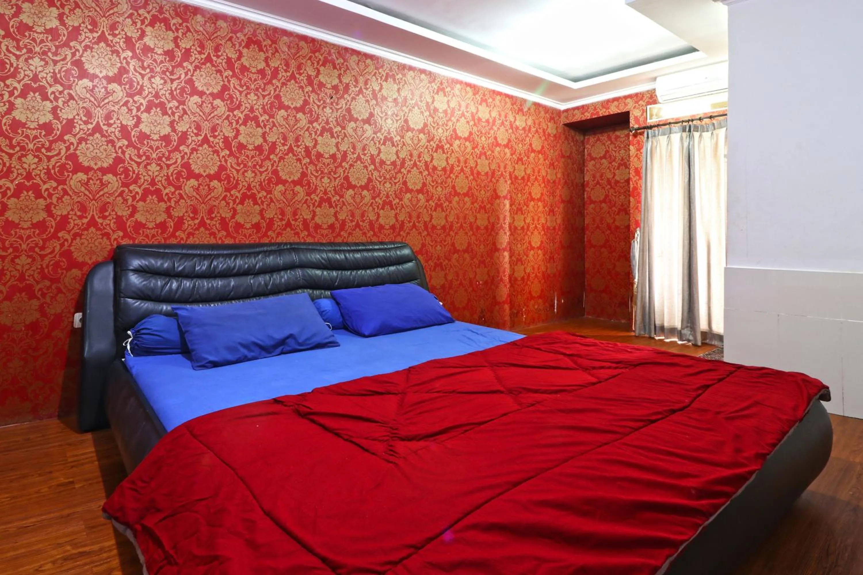 Bedroom, Bed in Inkubus Gateway Apartment Ahmad Yani by Ridwan