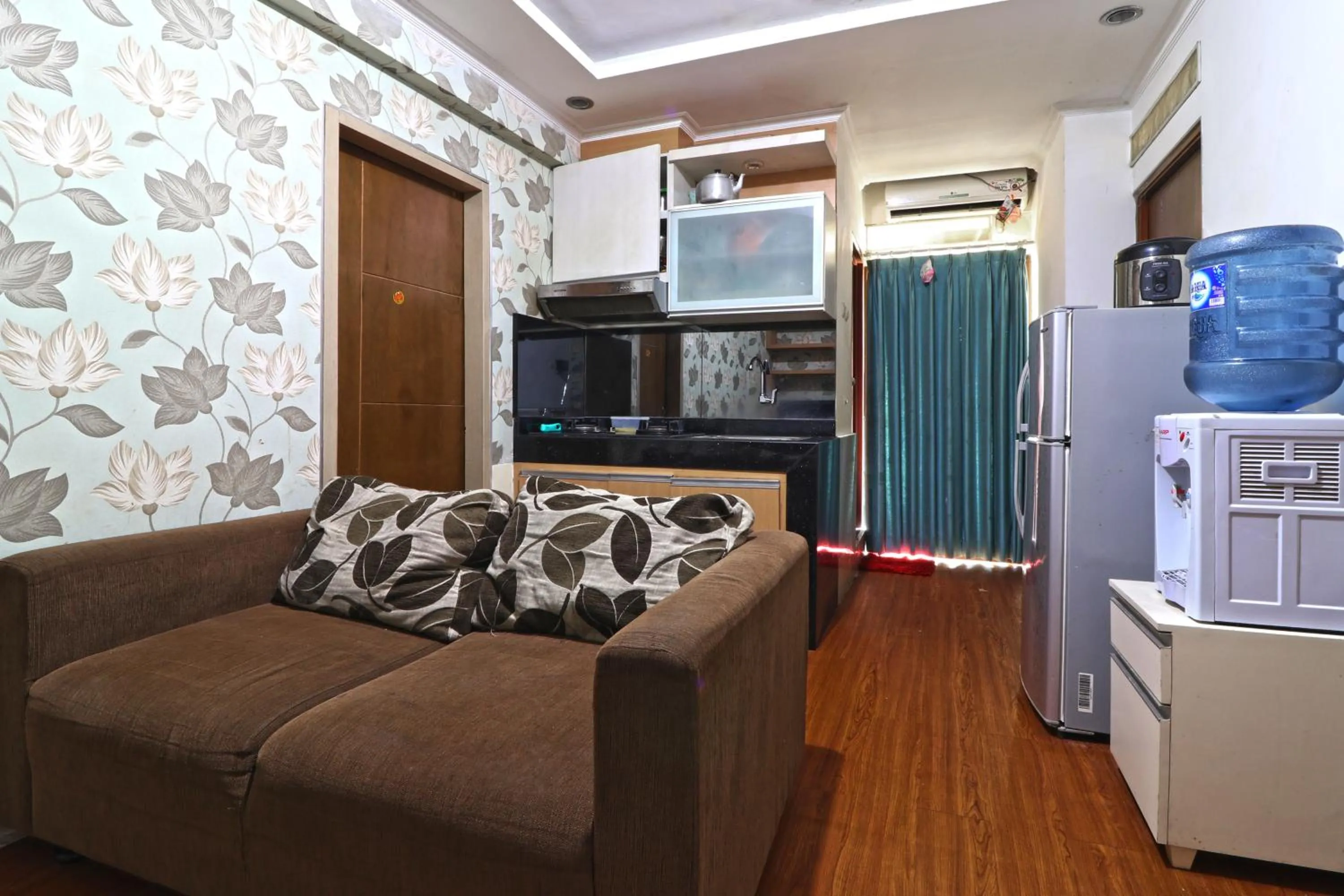 Property building in Inkubus Gateway Apartment Ahmad Yani by Ridwan