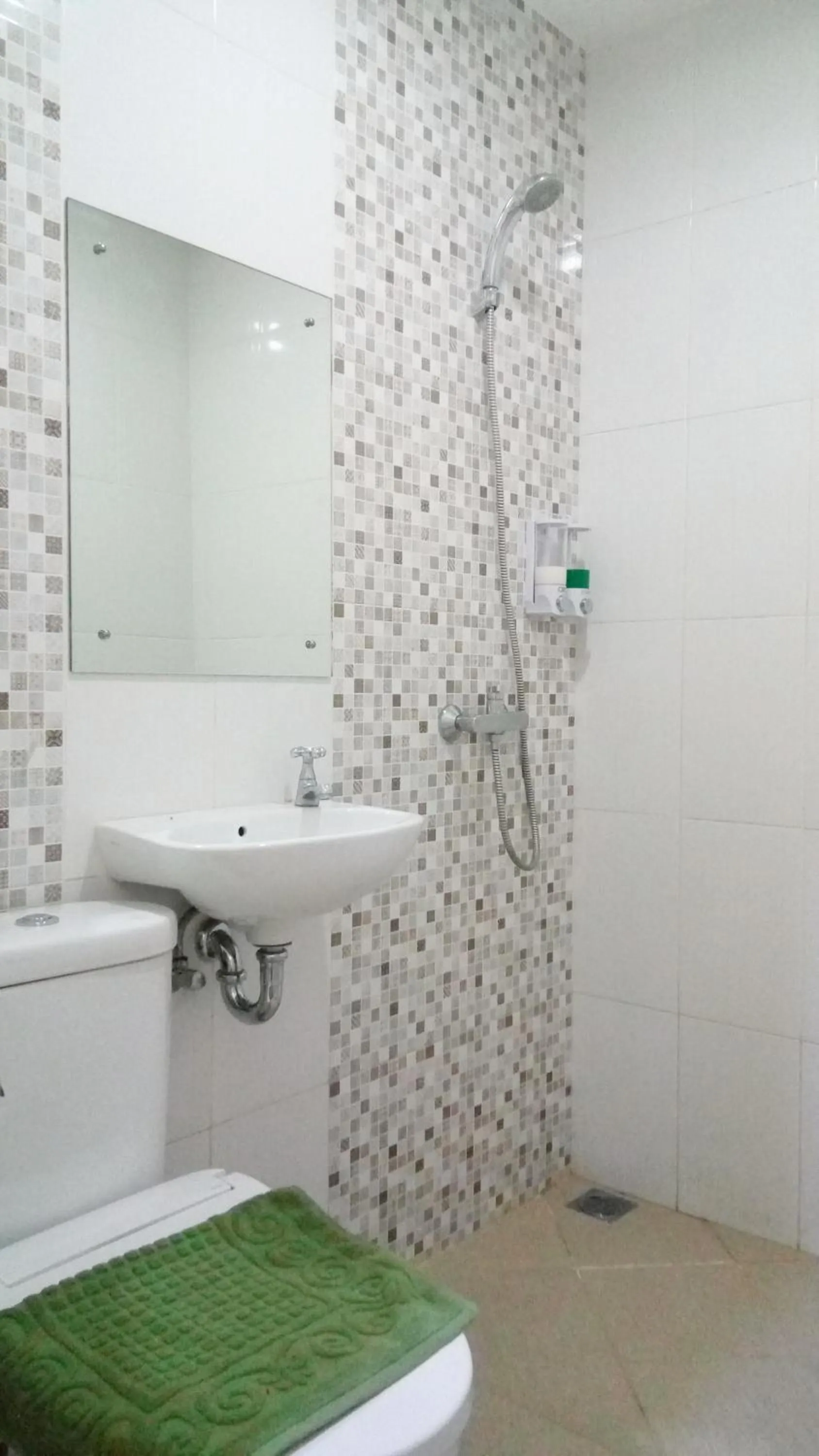 Ethan Hotel Cilincing Plaza