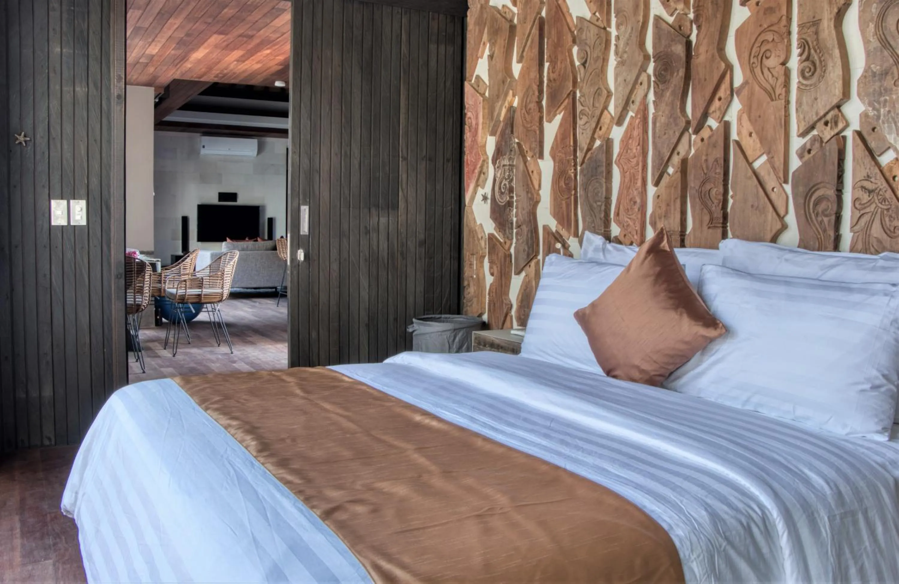 Bed in Pronoia Beach Resort