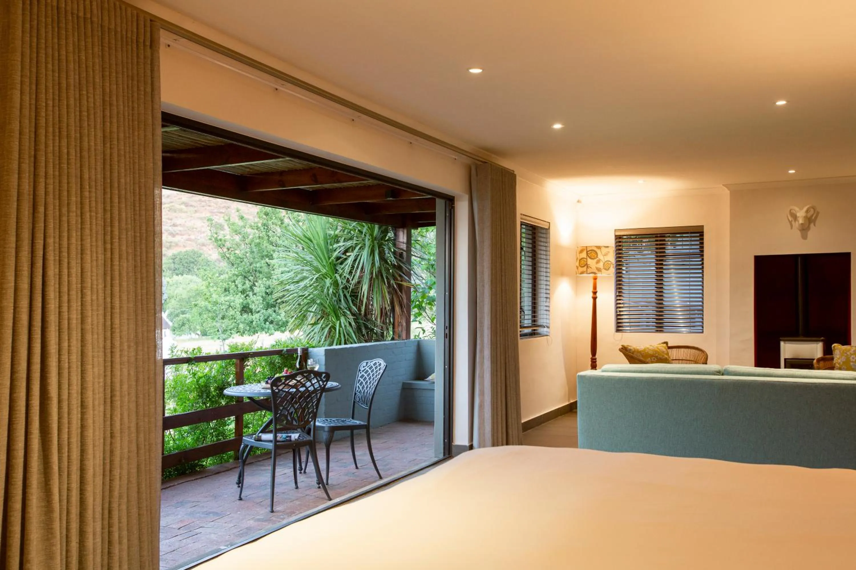 Balcony/Terrace, Bed in Mont Angelis