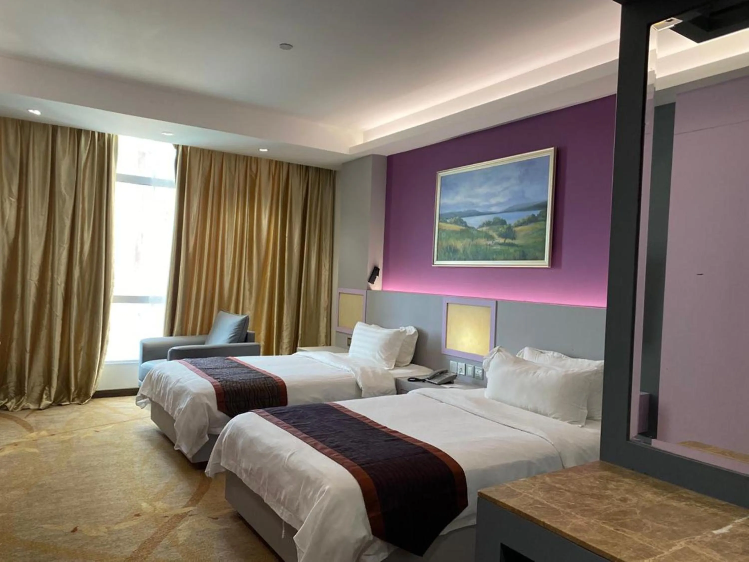 Bedroom, Bed in Meritz Hotel