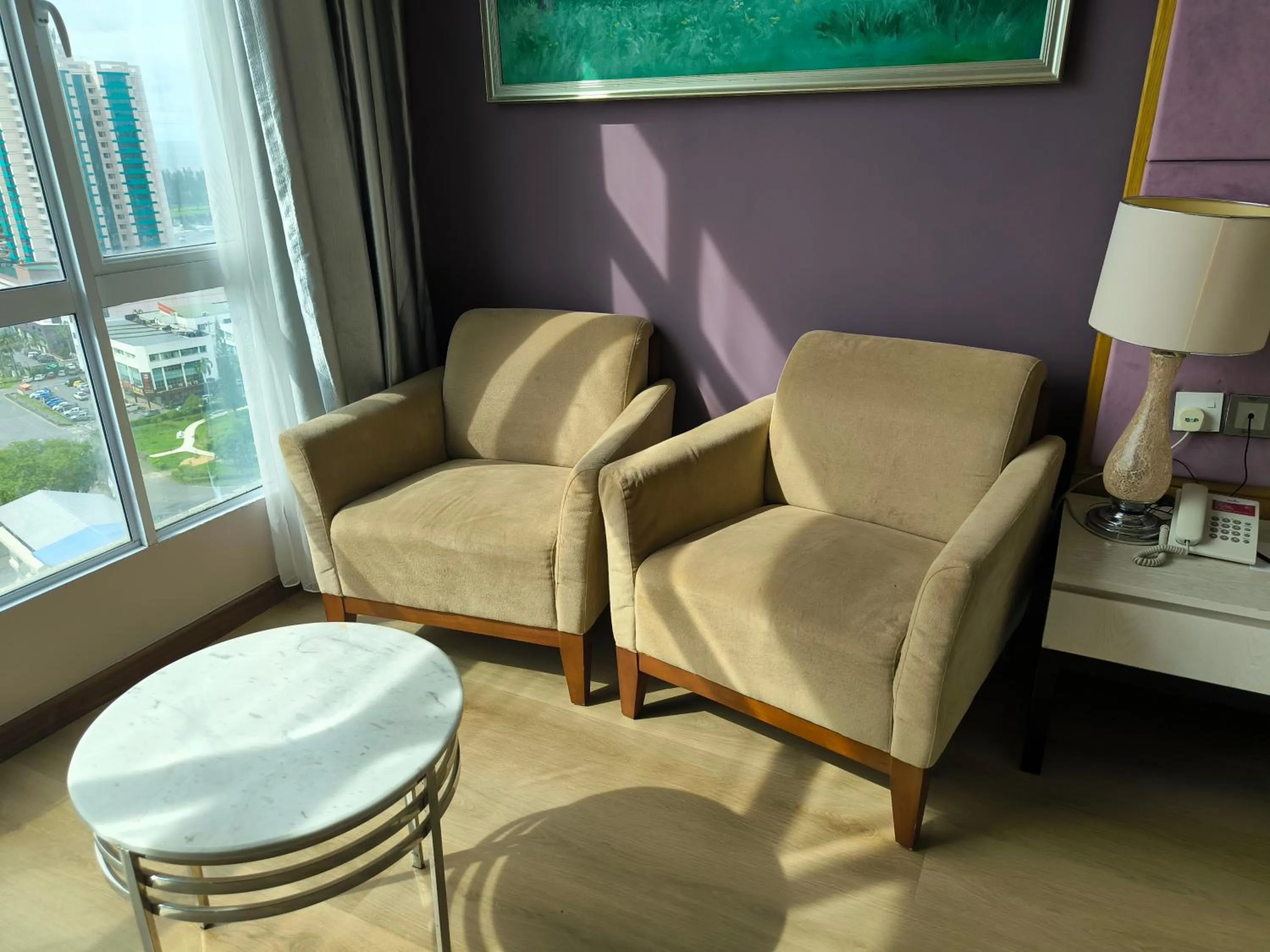 Seating area in Meritz Hotel