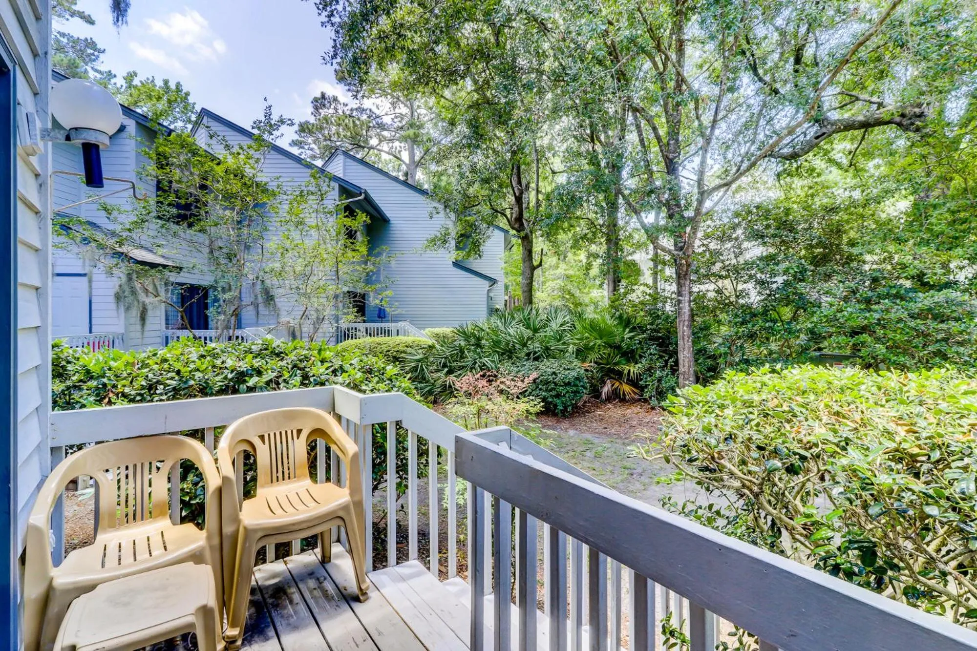 3 BR 3 BA Updated Luxury Oceanbreeze Bikes & Beach Gear included