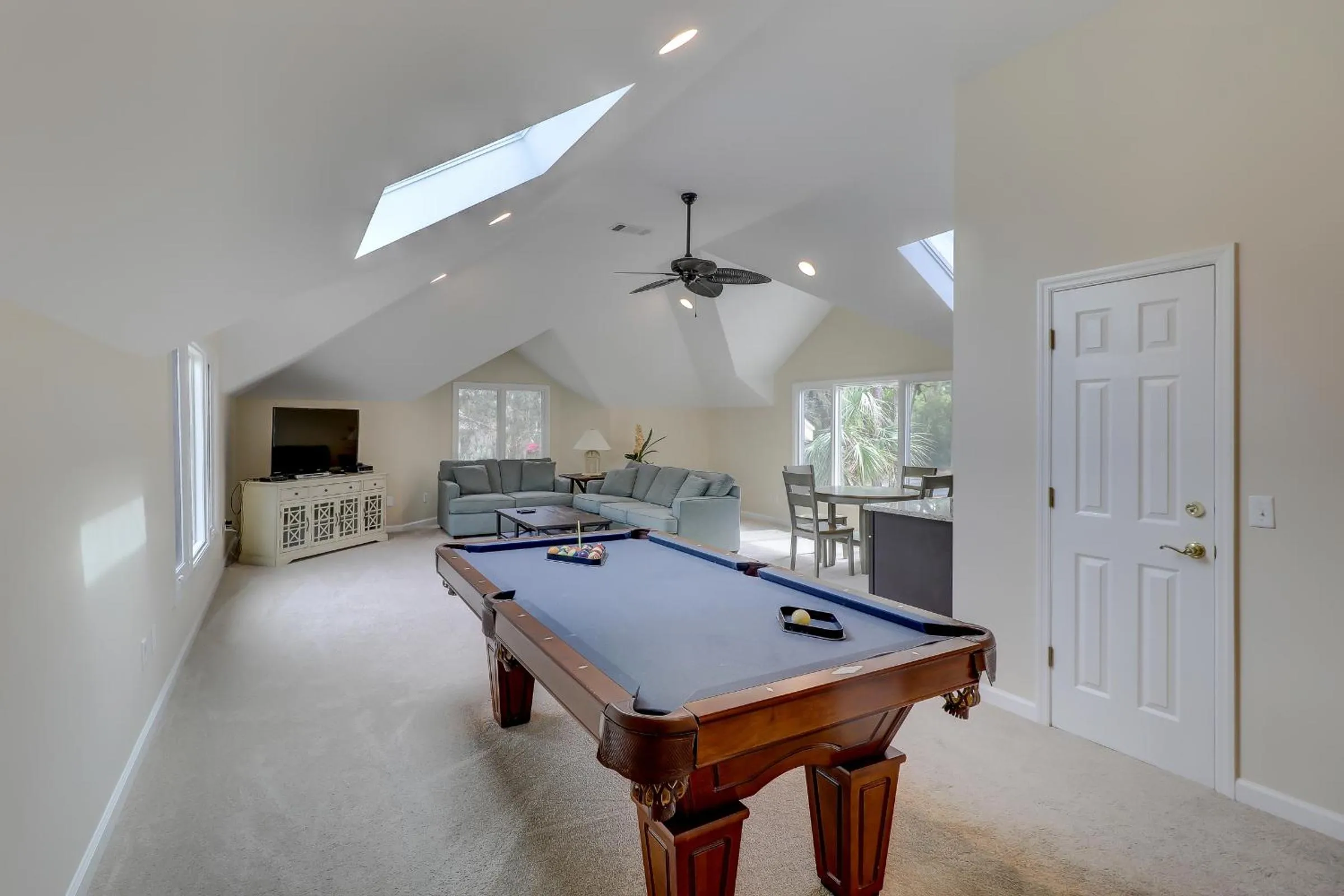 Updated beach home Private pool Sleeps 12 4 BR 4 BA Bikes & Beach Gear included