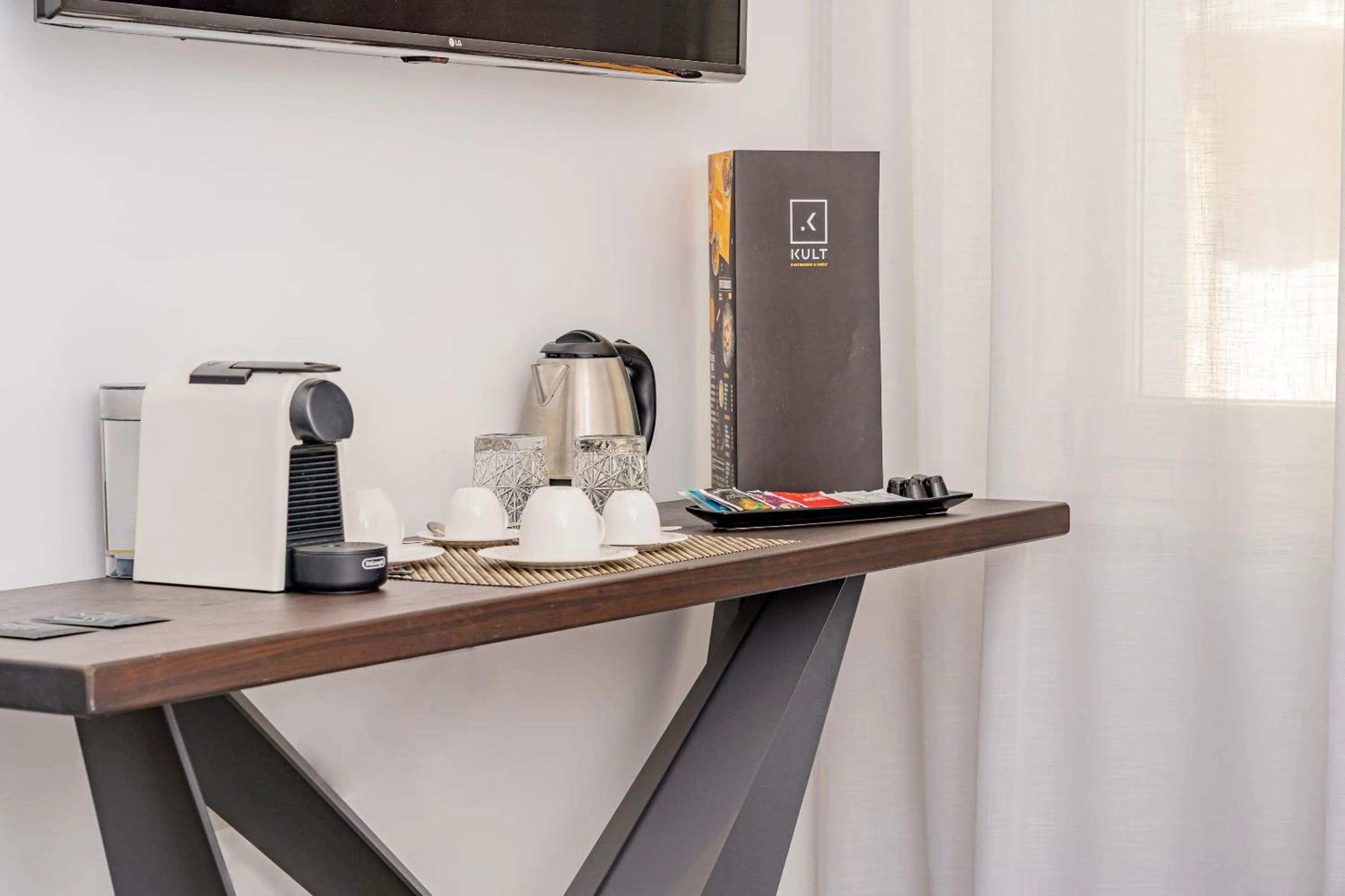 Coffee/tea facilities in HOTIDAY Olbia Wallure